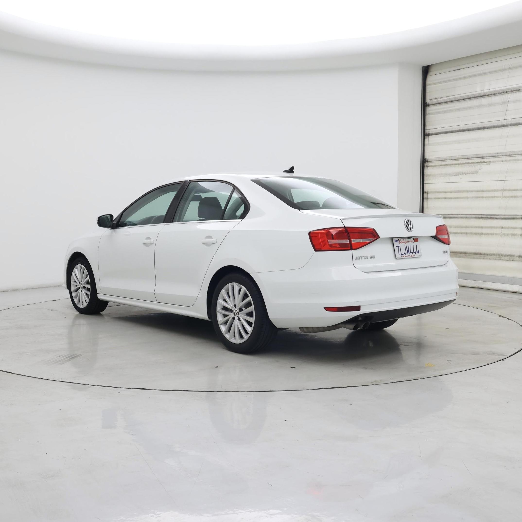 Thumbnail: 2015 Volkswagen Jetta - 2