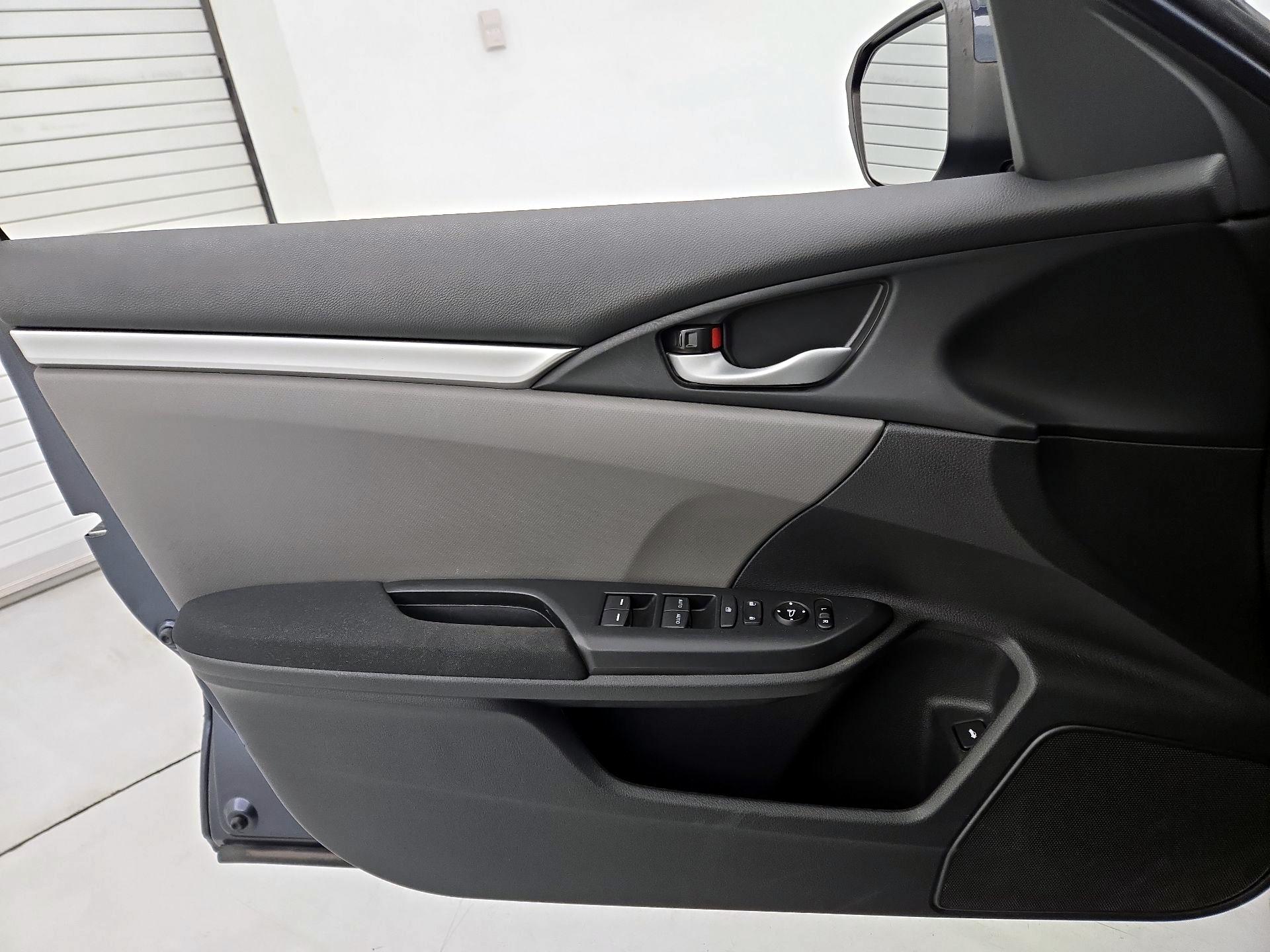 Thumbnail: 2020 Honda Civic - 12