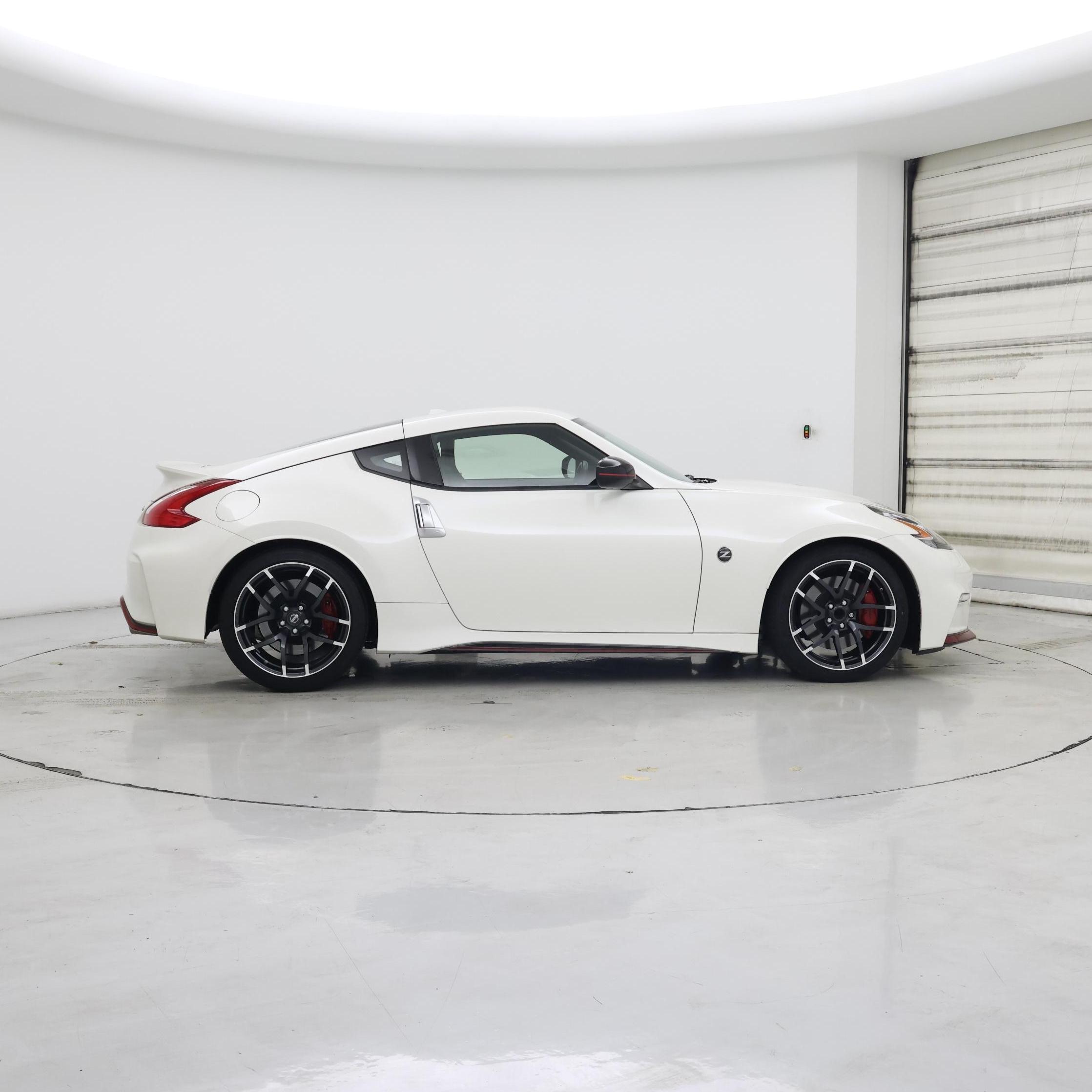 Thumbnail: 2017 Nissan Z - 7