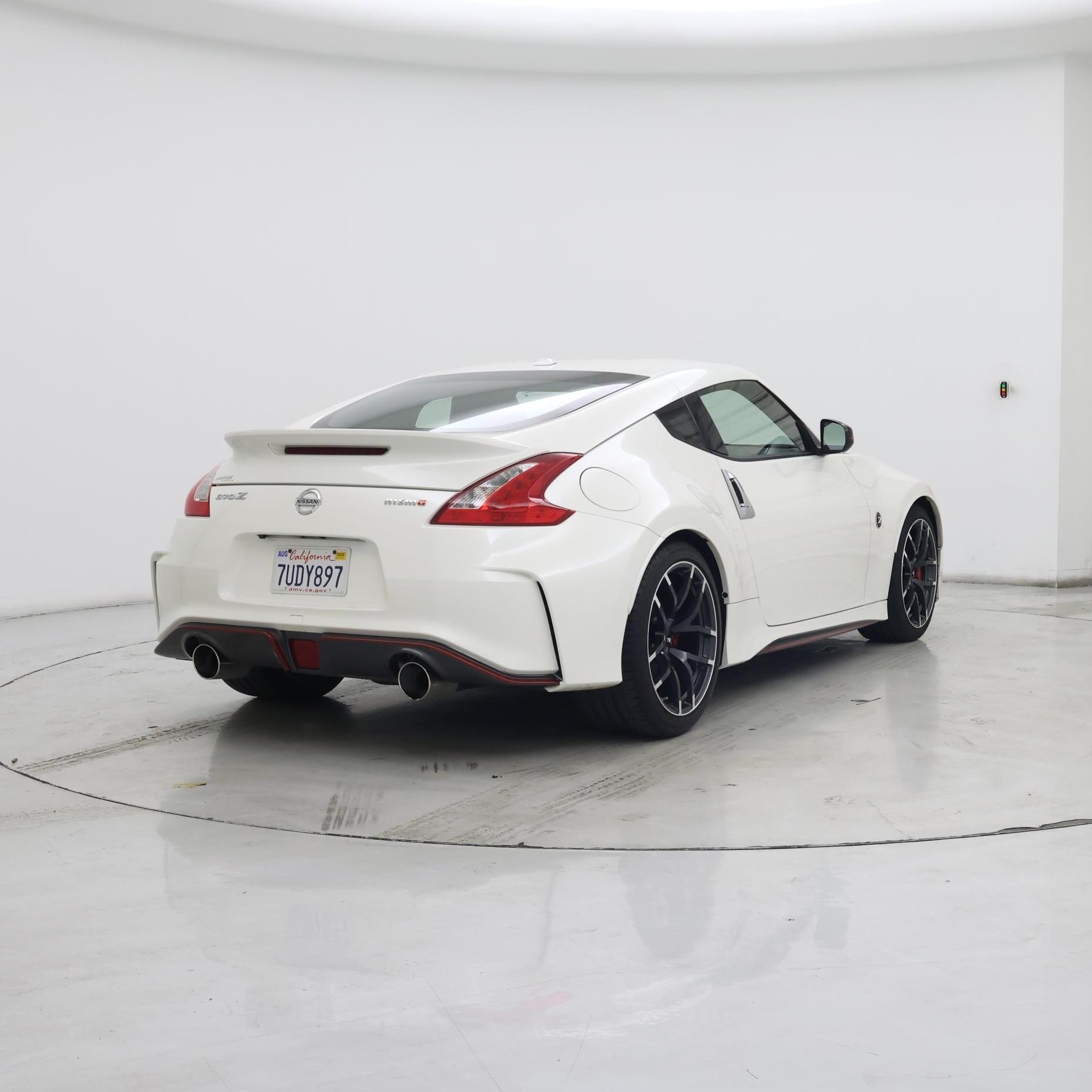 Thumbnail: 2017 Nissan Z - 8