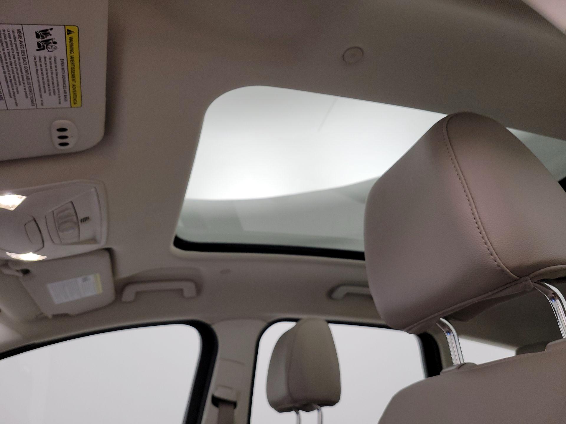 Thumbnail: 2016 Ford C-Max - 17