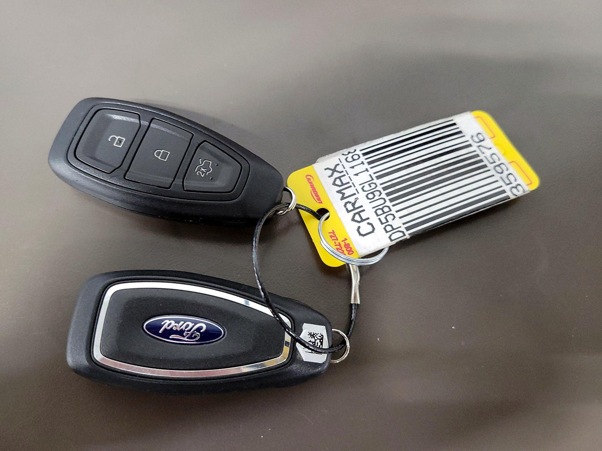 Thumbnail: 2016 Ford C-Max - 20