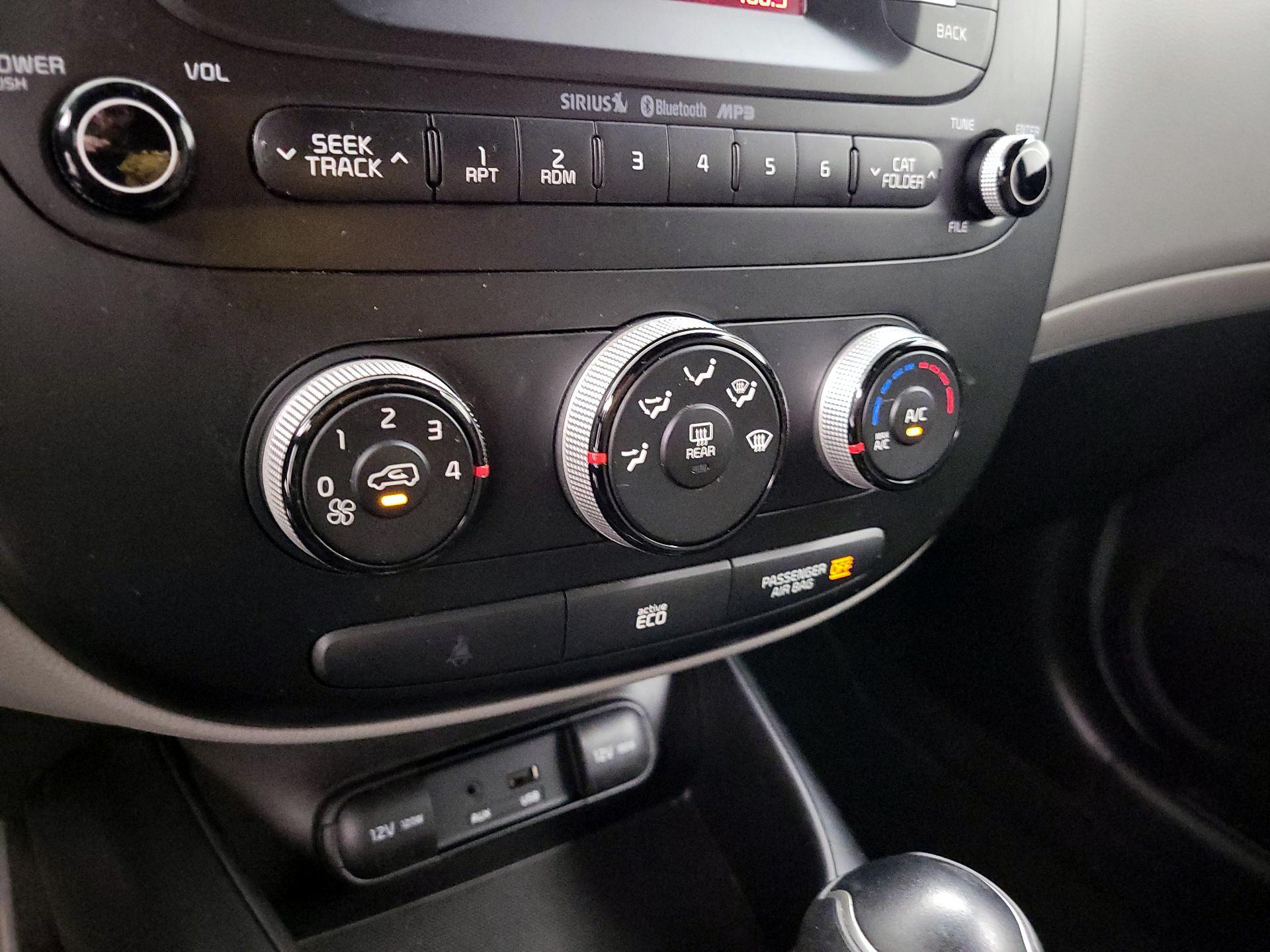 Thumbnail: 2014 Kia Soul - 14