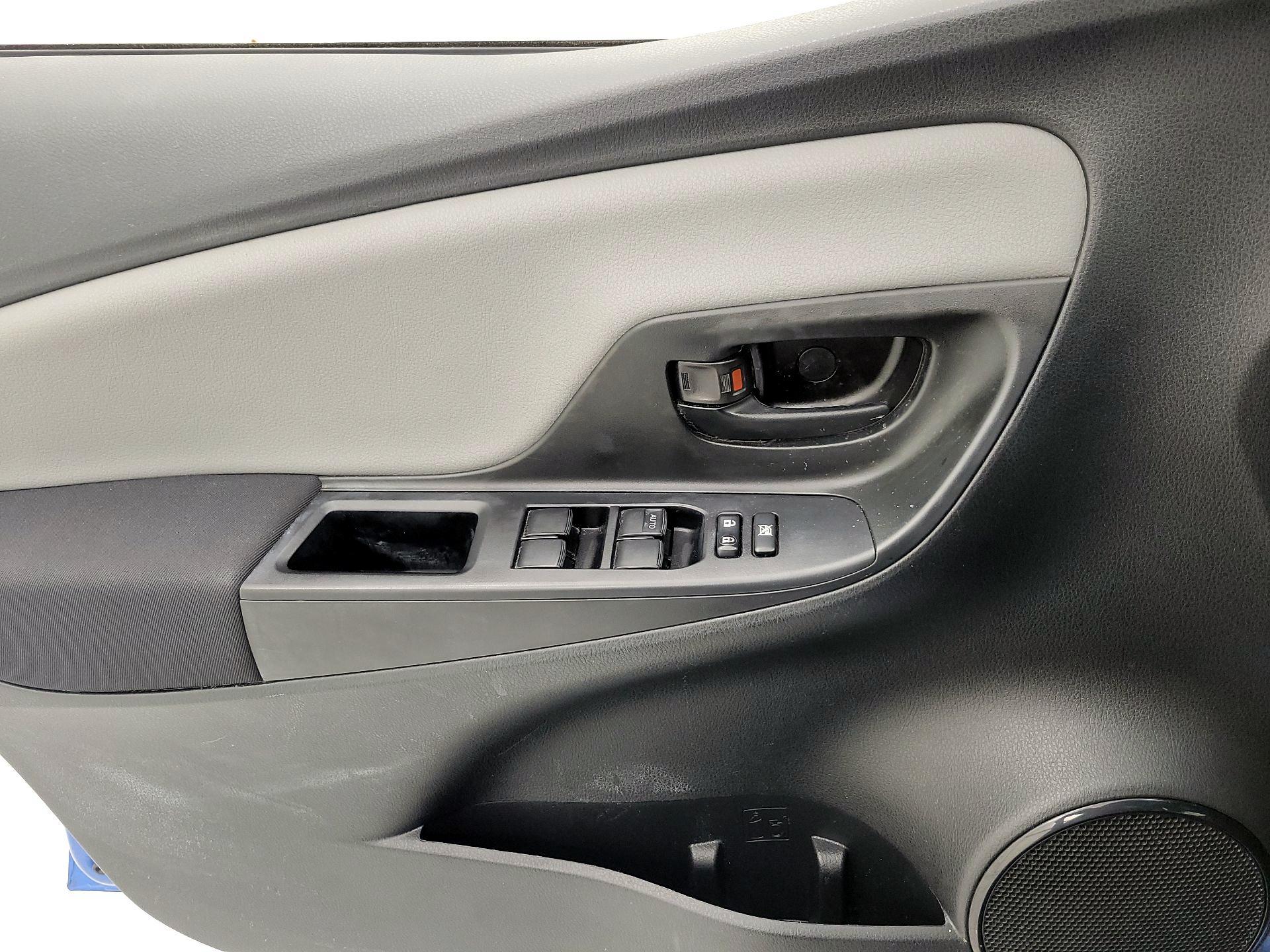 Thumbnail: 2016 Toyota Yaris - 12