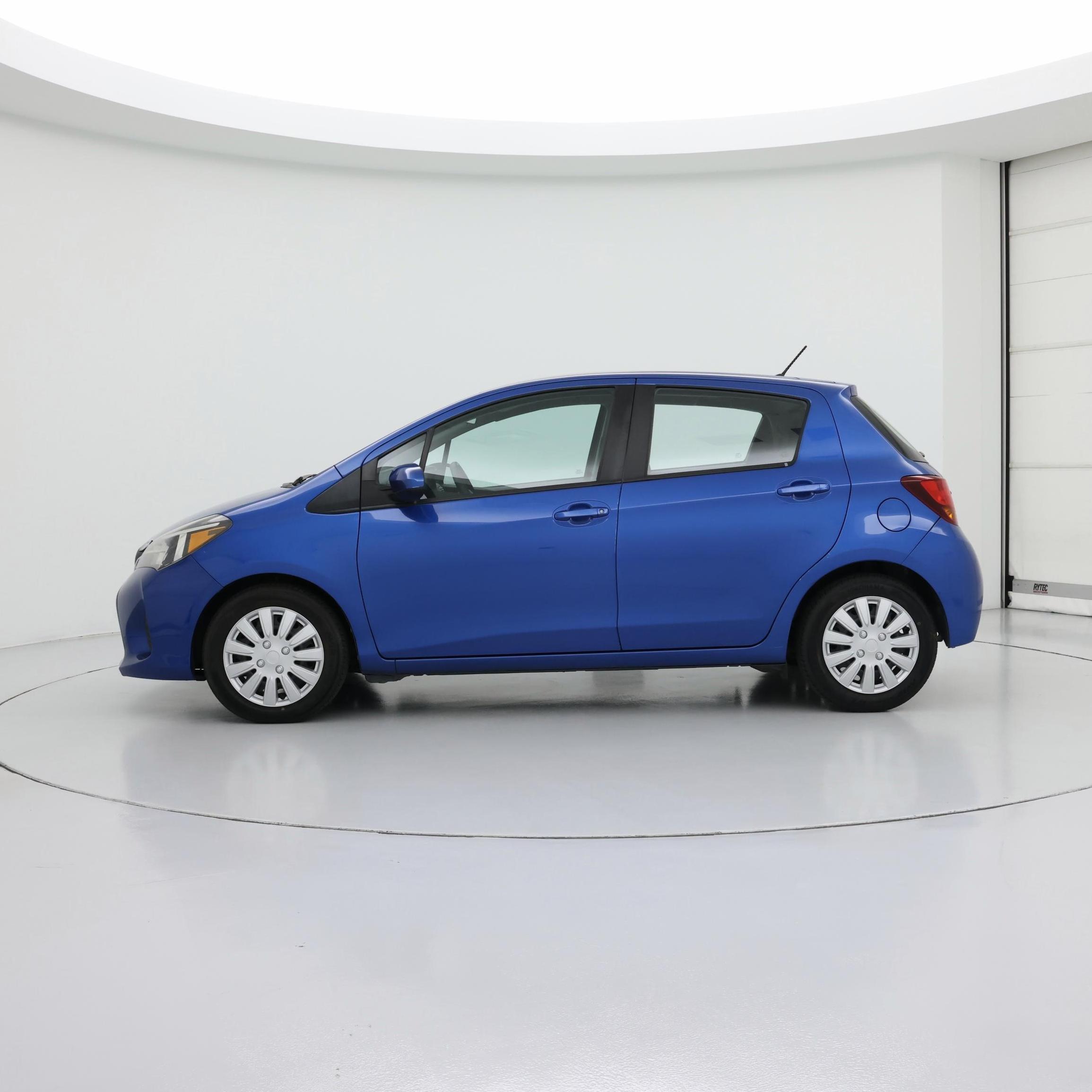 Thumbnail: 2016 Toyota Yaris - 3
