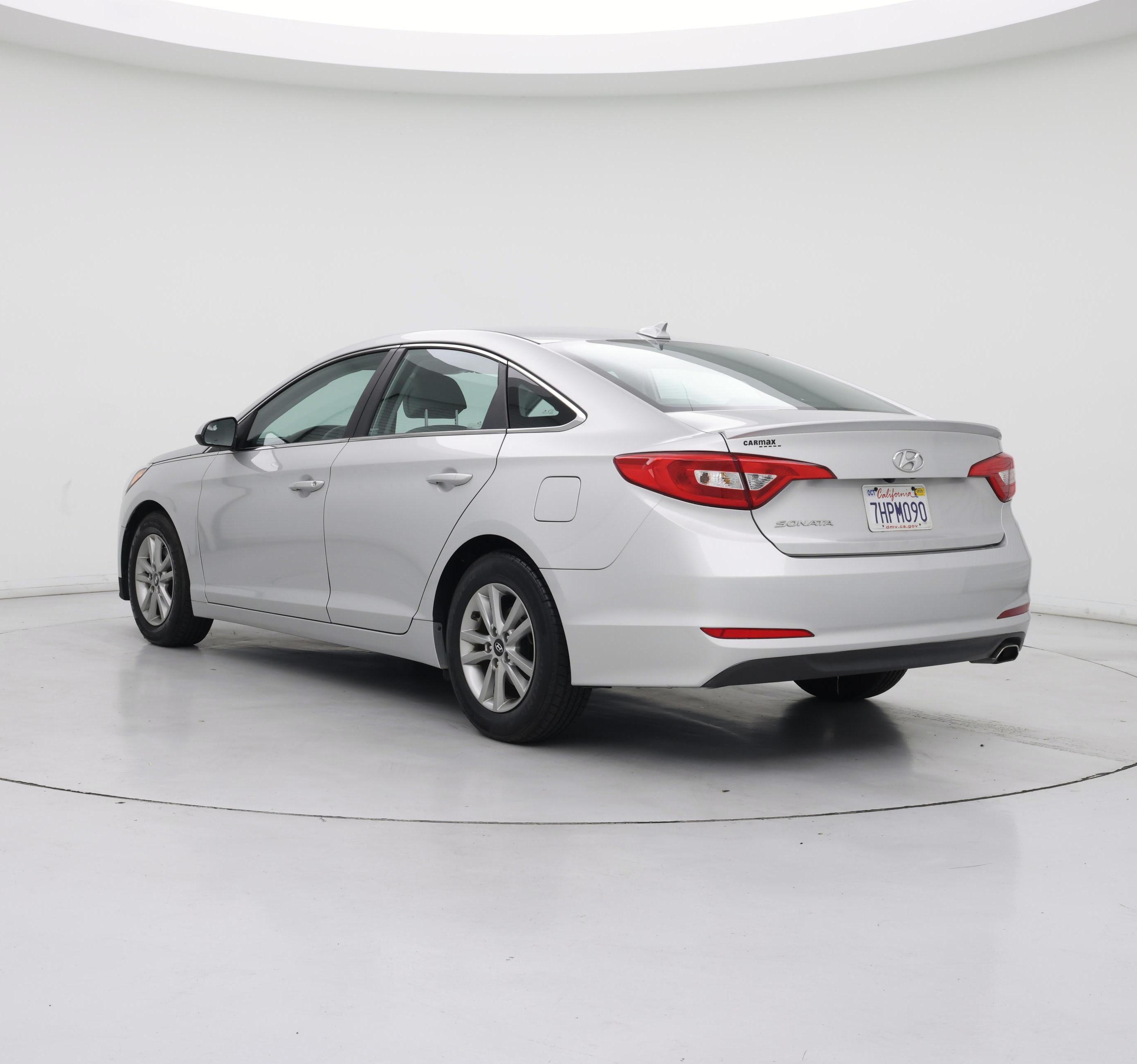 Thumbnail: 2015 Hyundai Sonata - 2