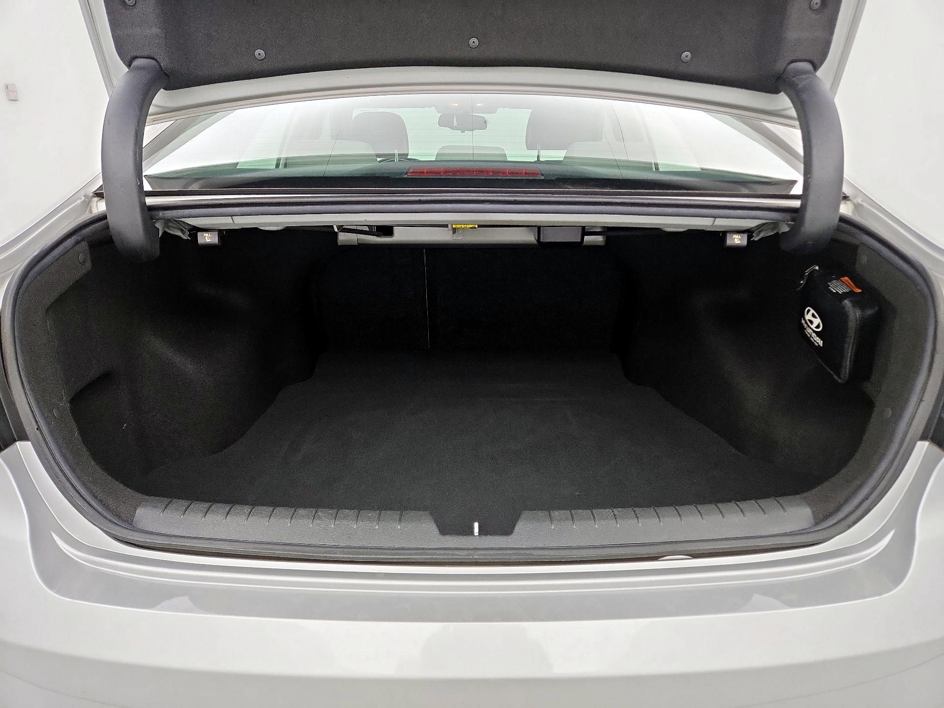Thumbnail: 2015 Hyundai Sonata - 19