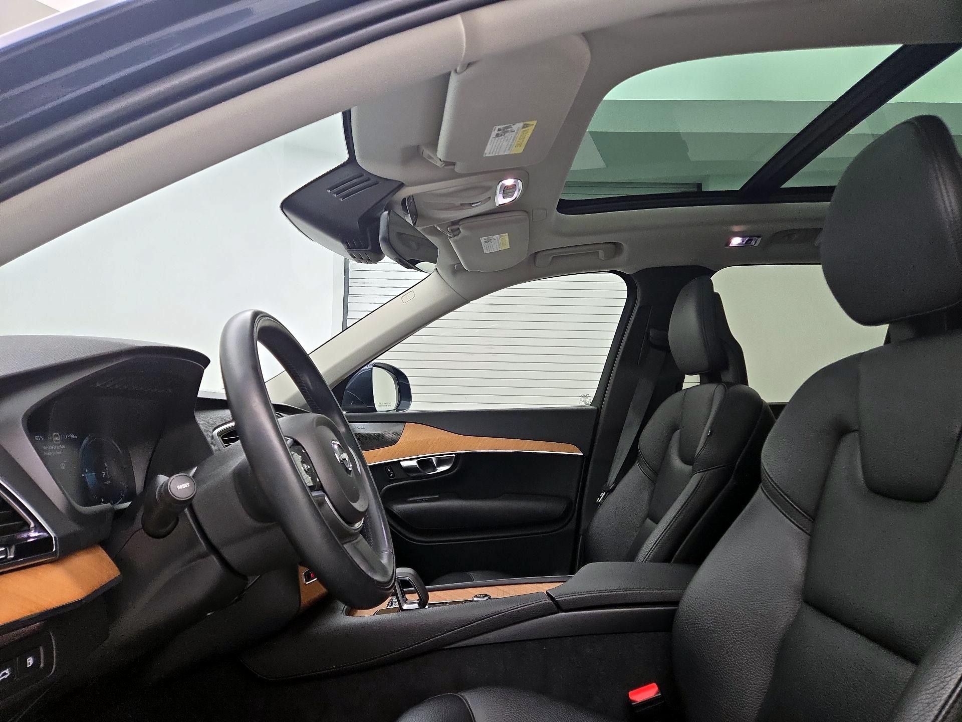 Thumbnail: 2022 Volvo XC90 - 20