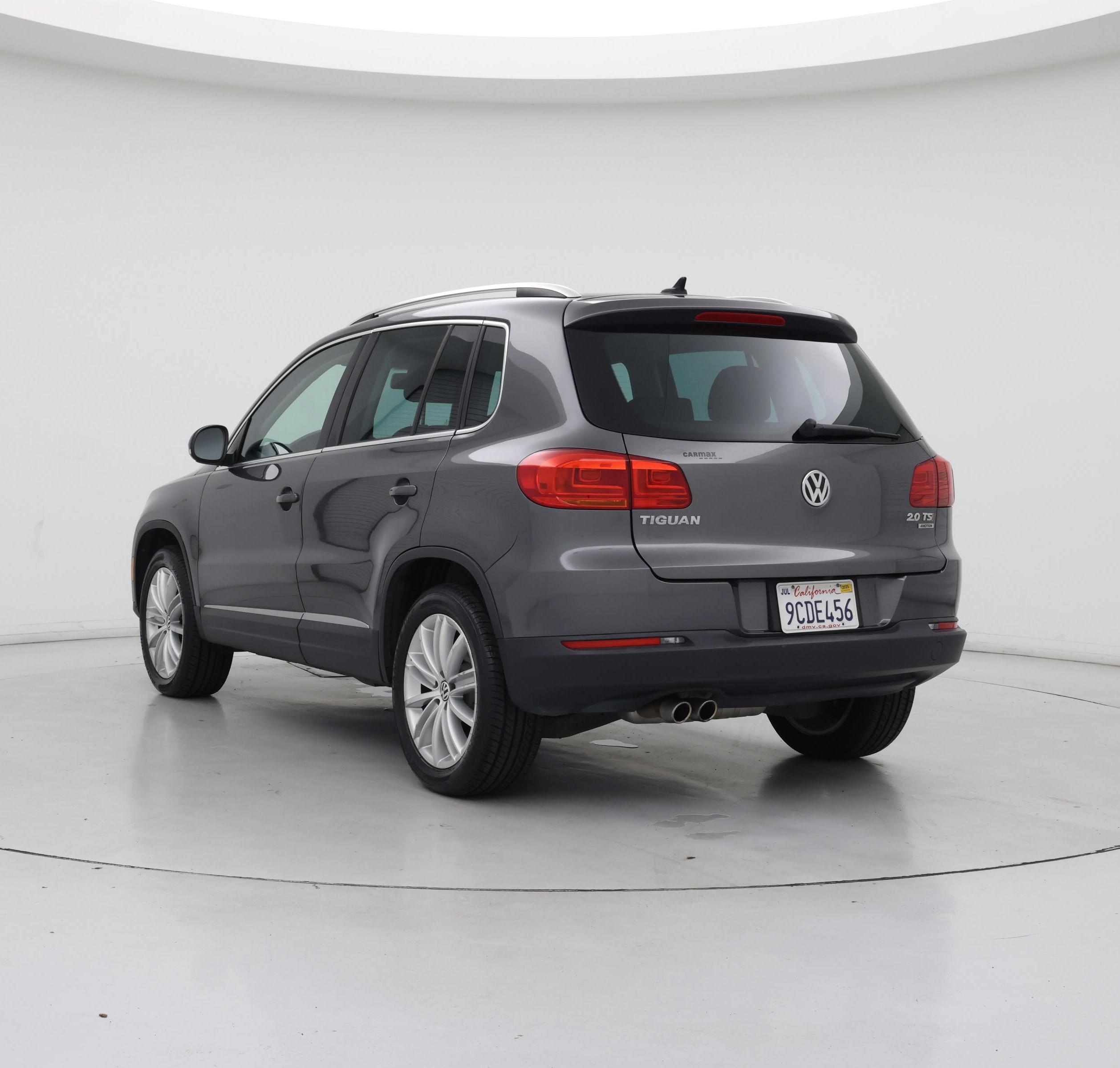 Thumbnail: 2014 Volkswagen Tiguan - 2