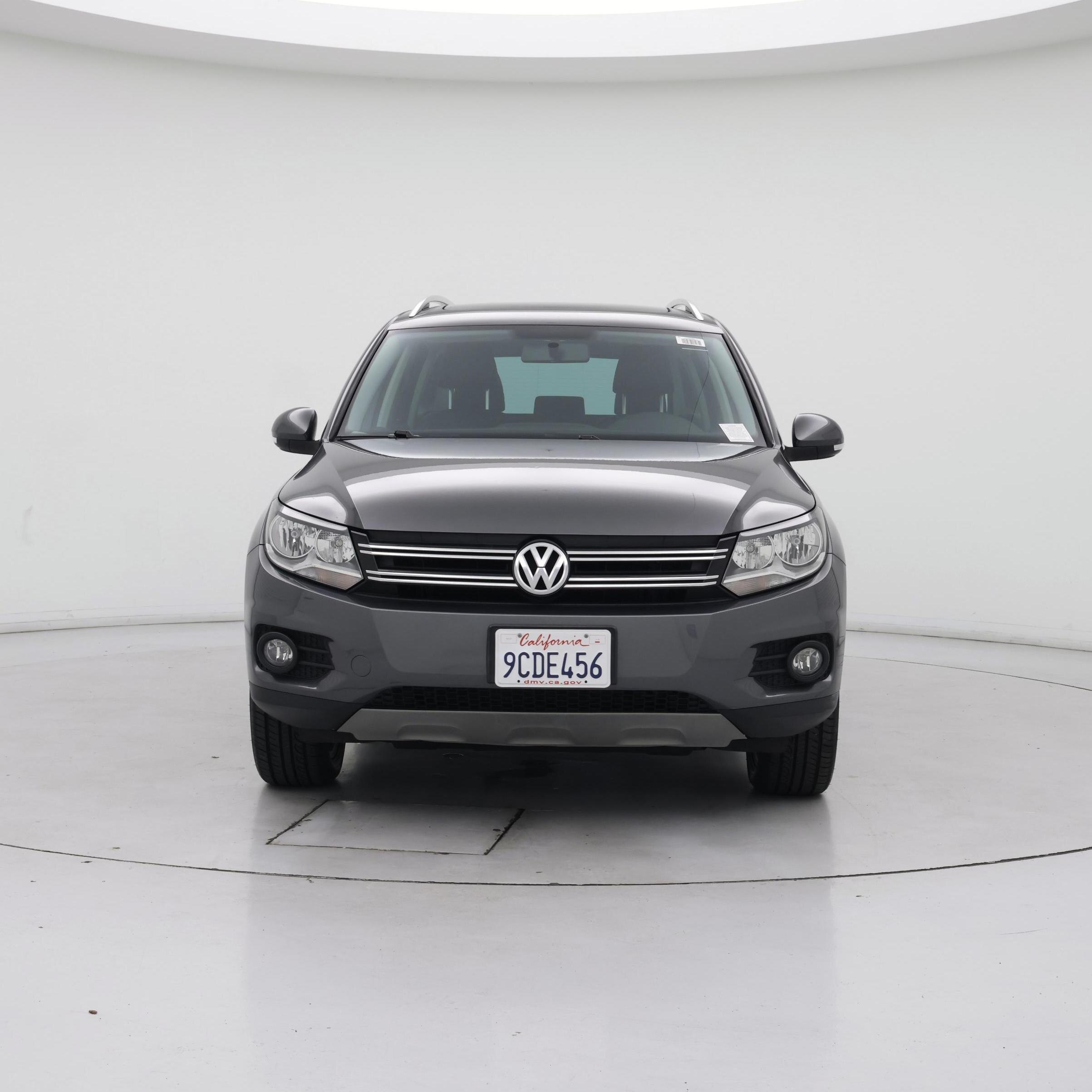 Thumbnail: 2014 Volkswagen Tiguan - 5