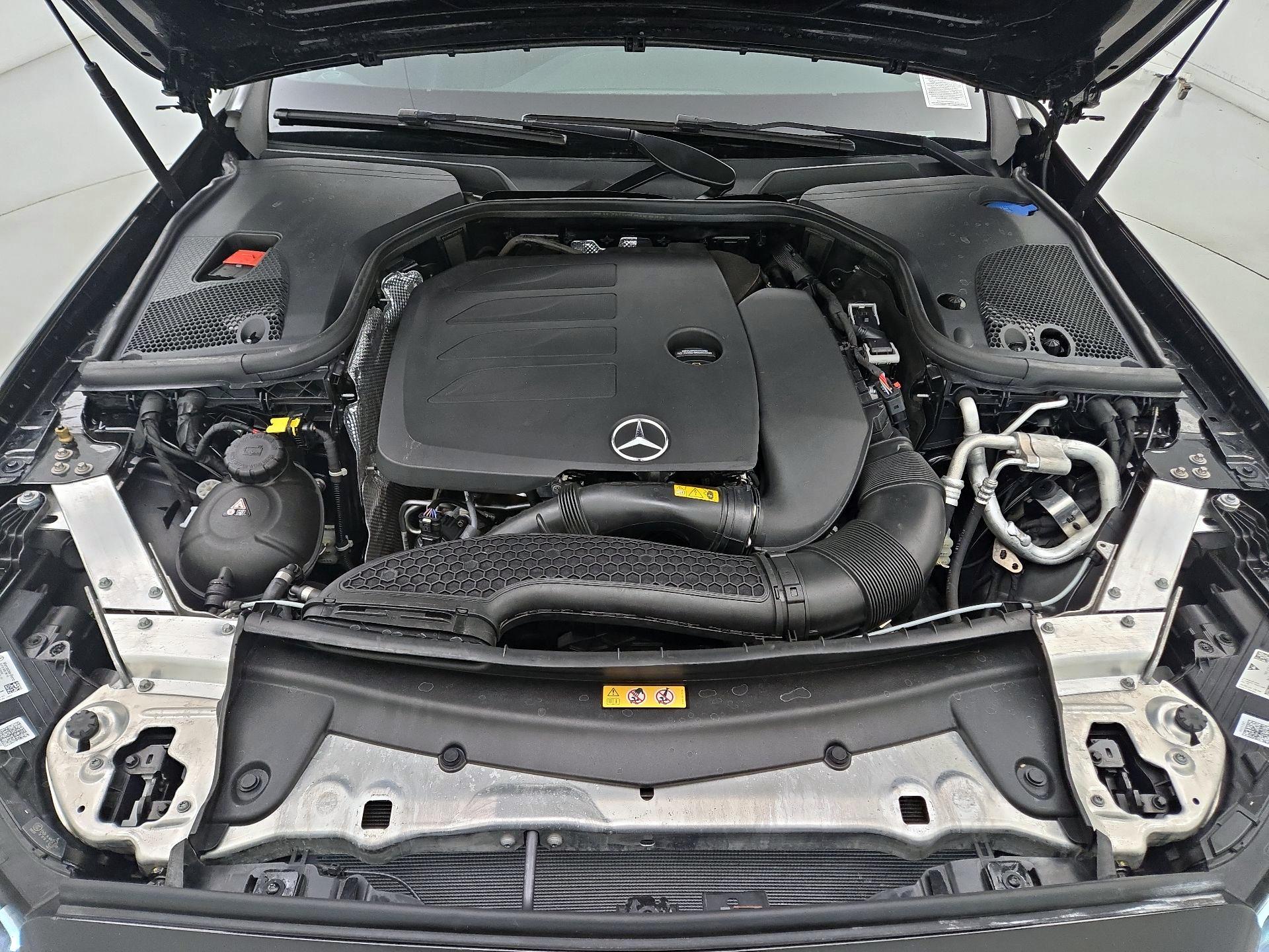 Thumbnail: 2022 Mercedes-Benz E-Class - 20
