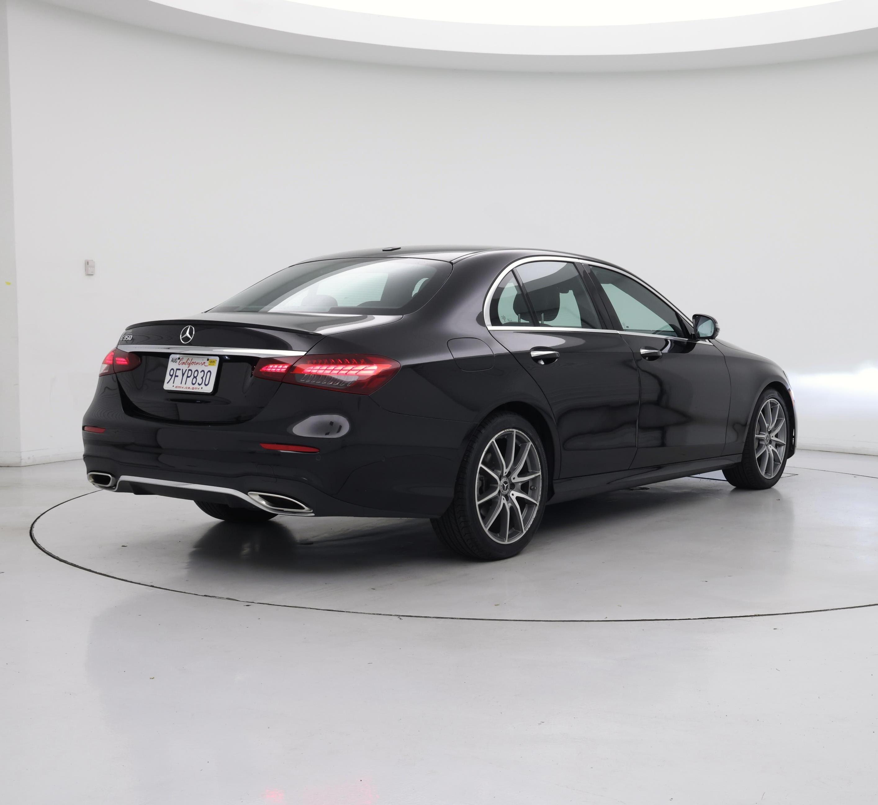 Thumbnail: 2022 Mercedes-Benz E-Class - 8