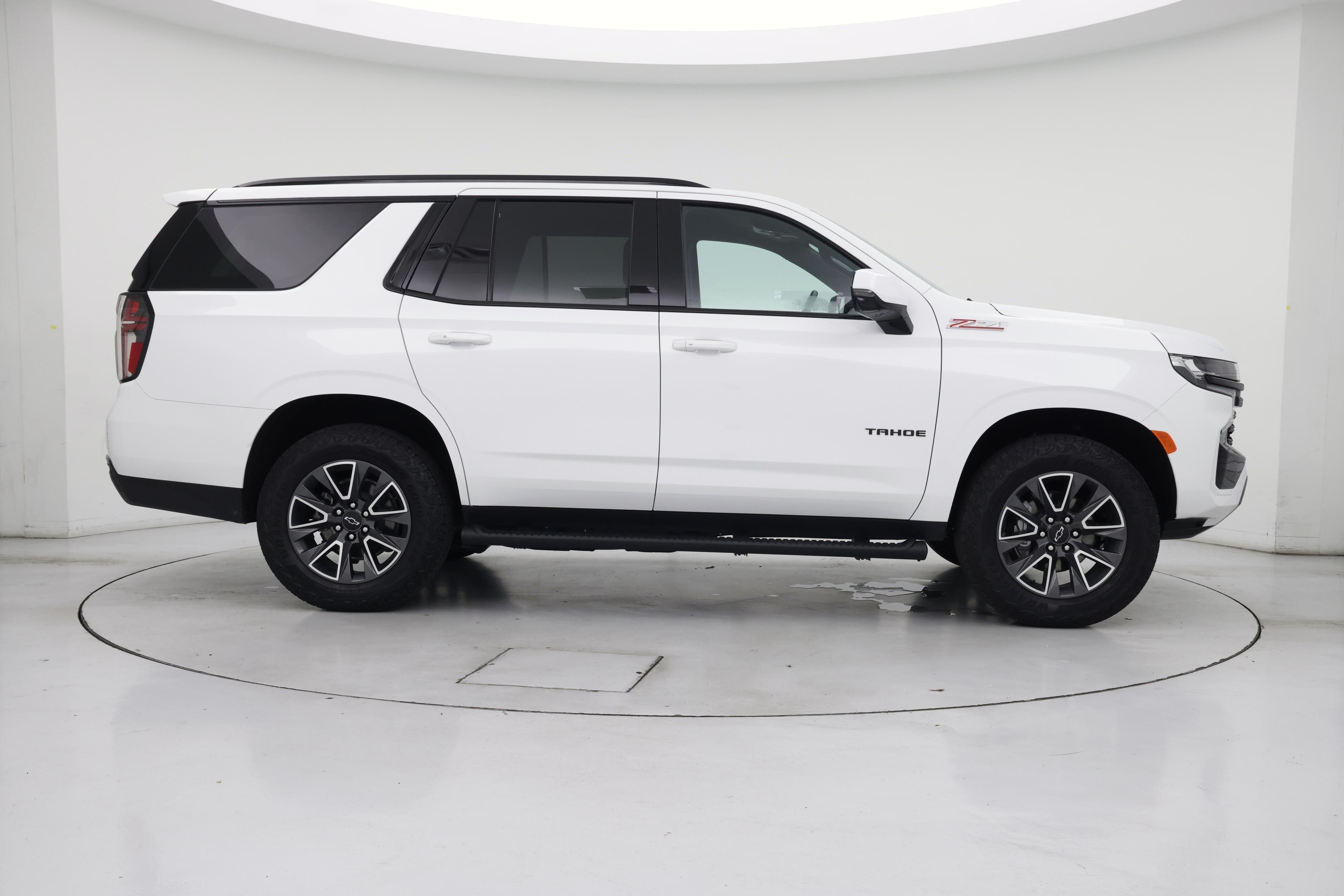 Thumbnail: 2024 Chevrolet Tahoe - 7