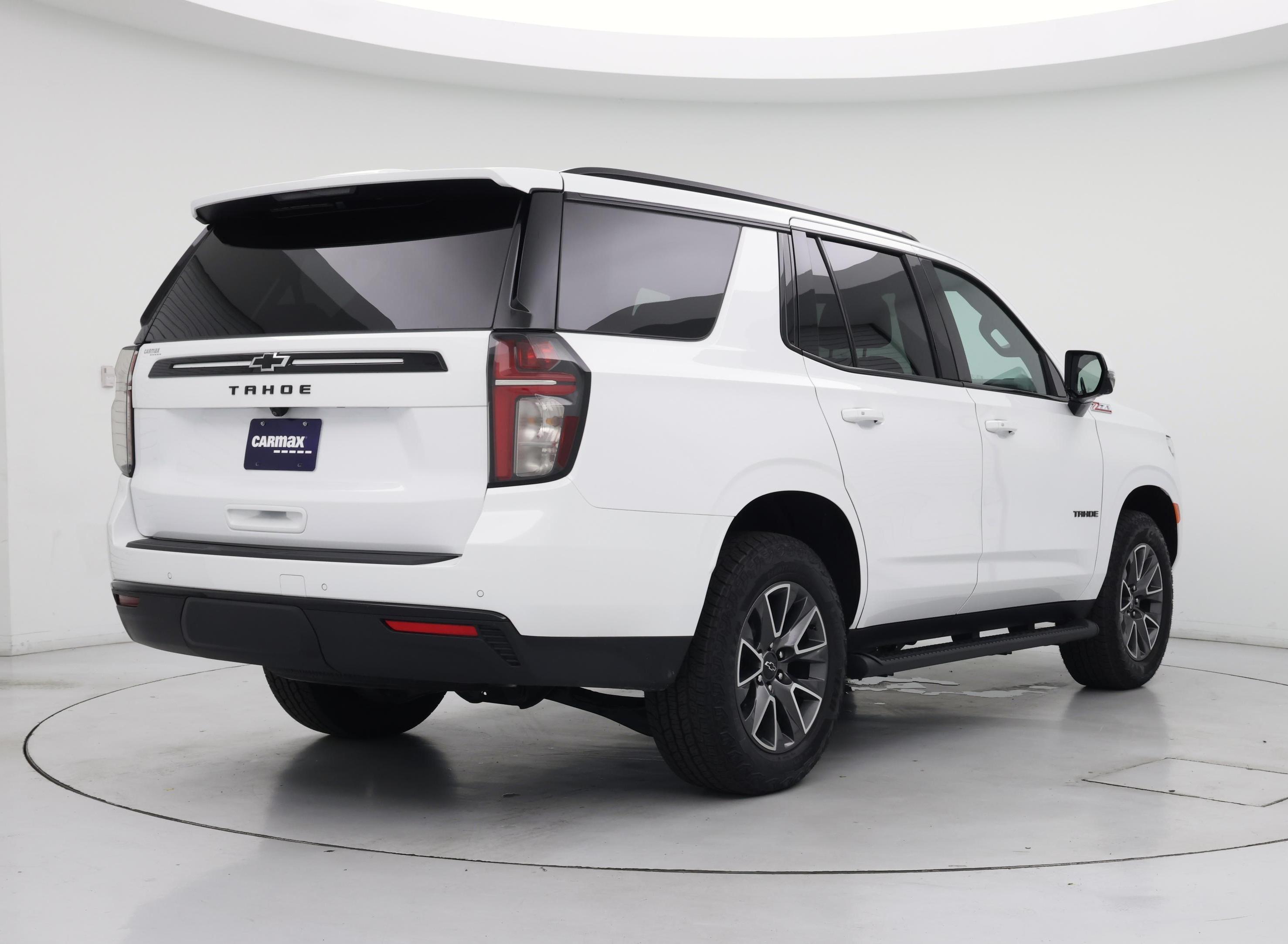 Thumbnail: 2024 Chevrolet Tahoe - 8