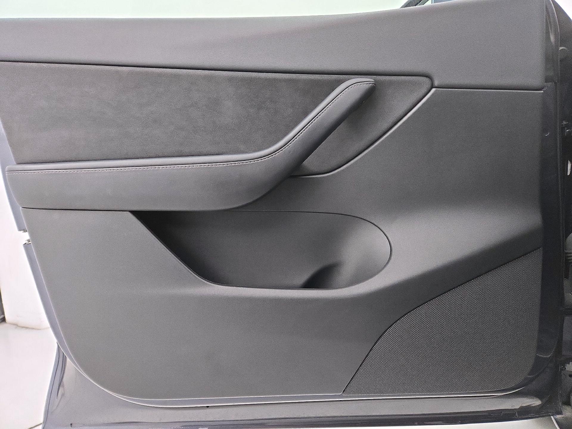 Thumbnail: 2021 Tesla Model Y - 12