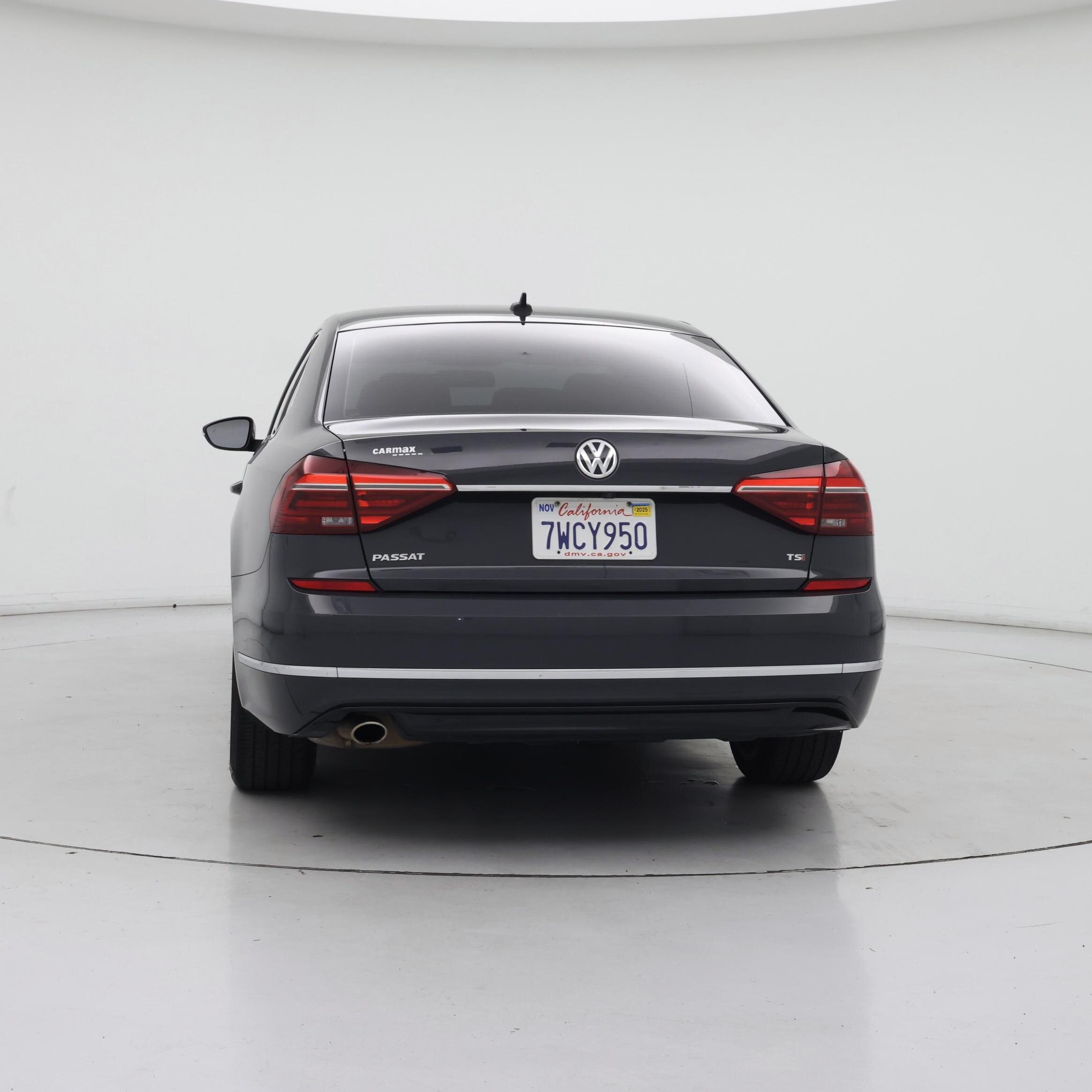 Thumbnail: 2017 Volkswagen Passat - 6