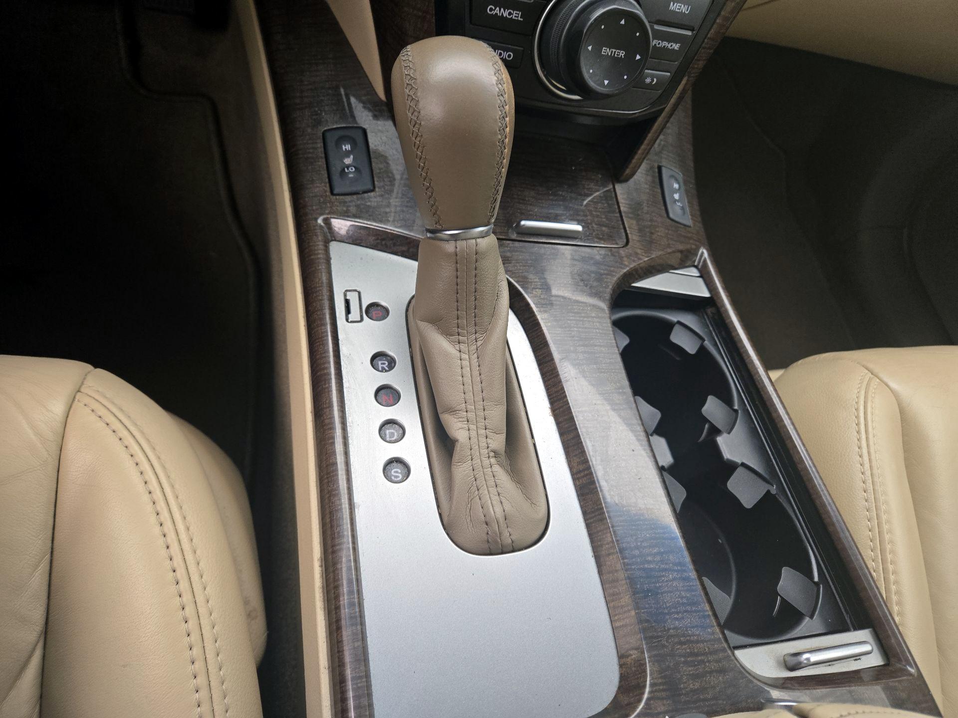 Thumbnail: 2013 Acura MDX - 18