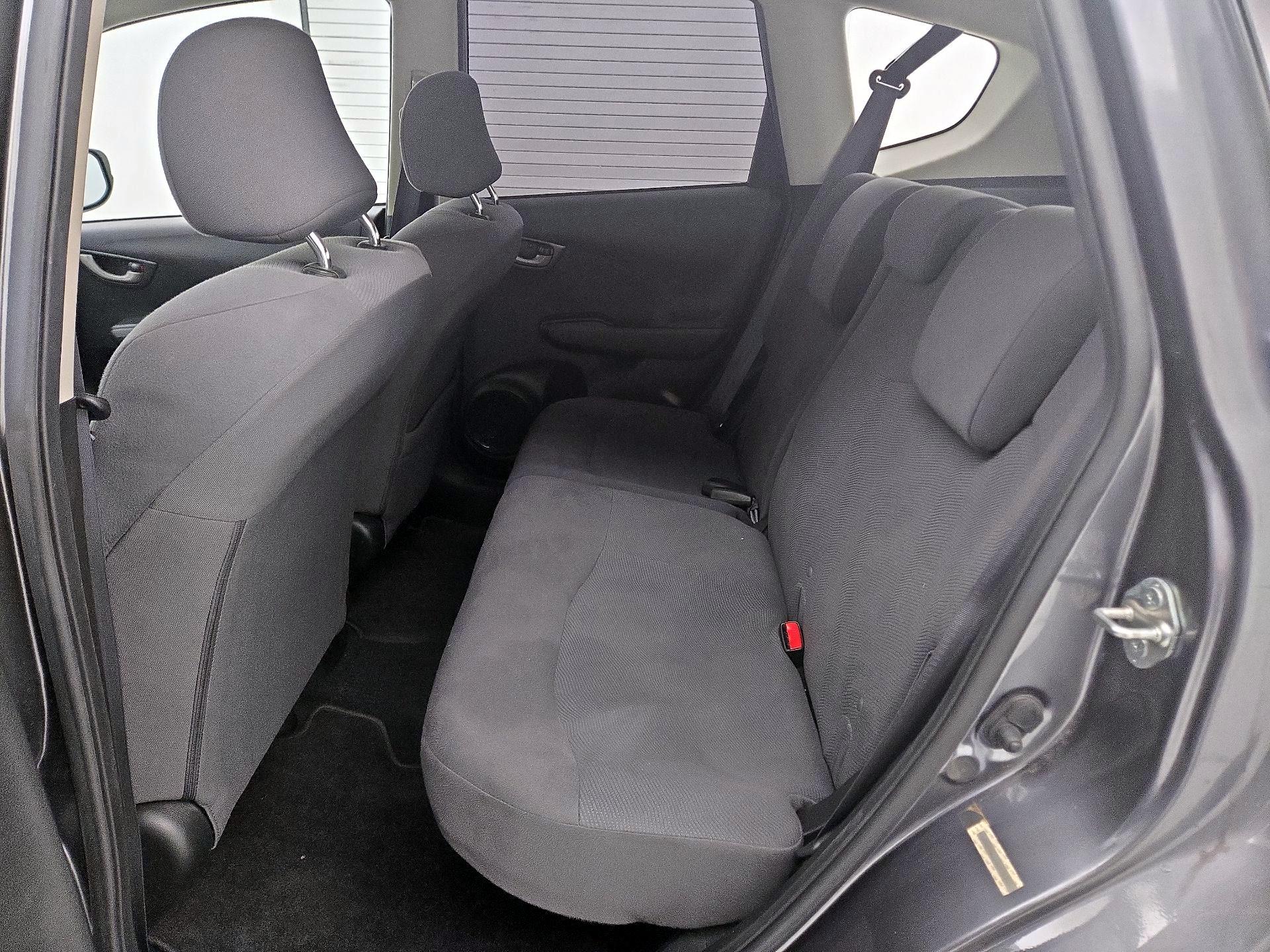 Thumbnail: 2013 Honda Fit - 18