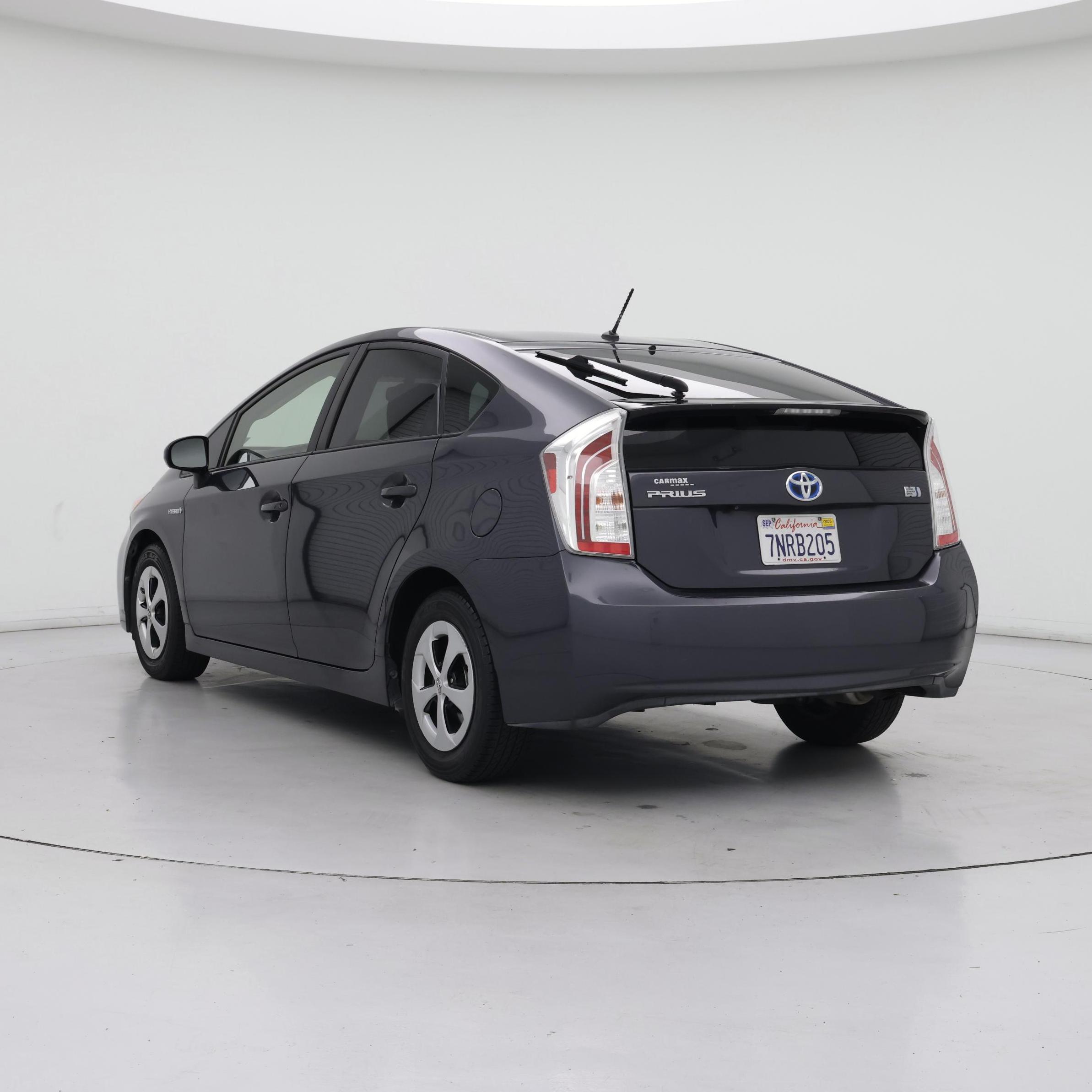 Thumbnail: 2015 Toyota Prius - 2