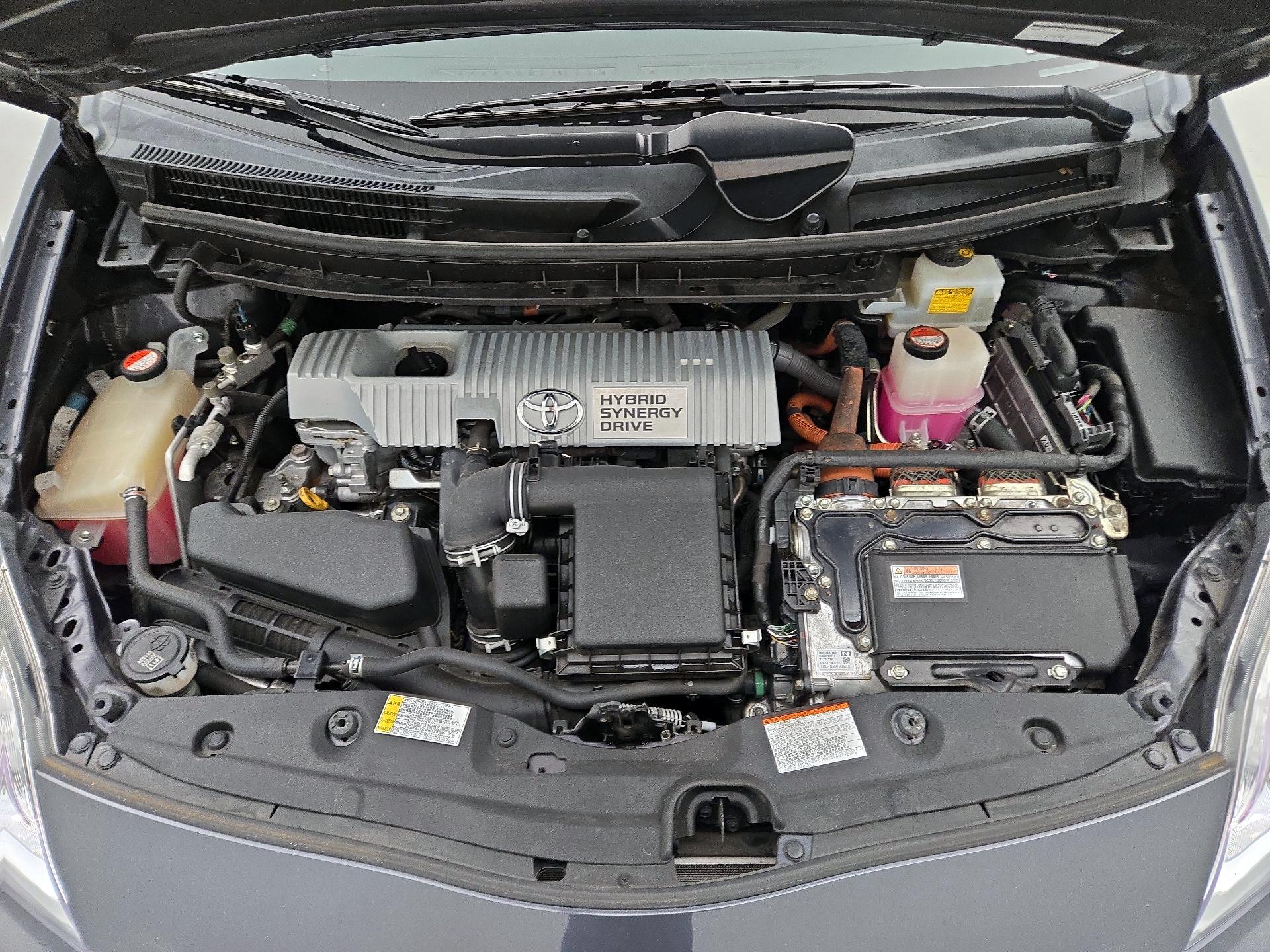 Thumbnail: 2015 Toyota Prius - 20