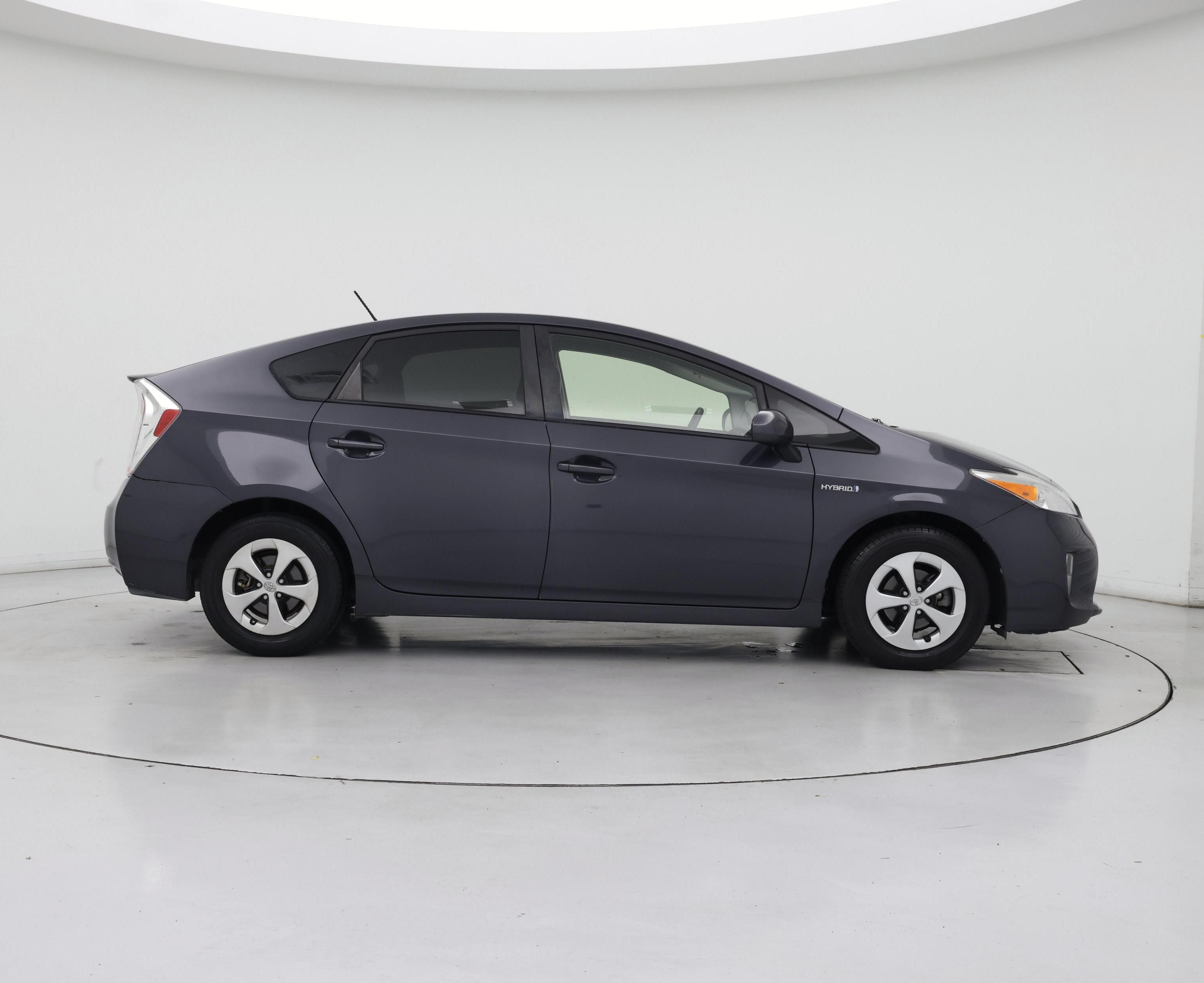 Thumbnail: 2015 Toyota Prius - 7