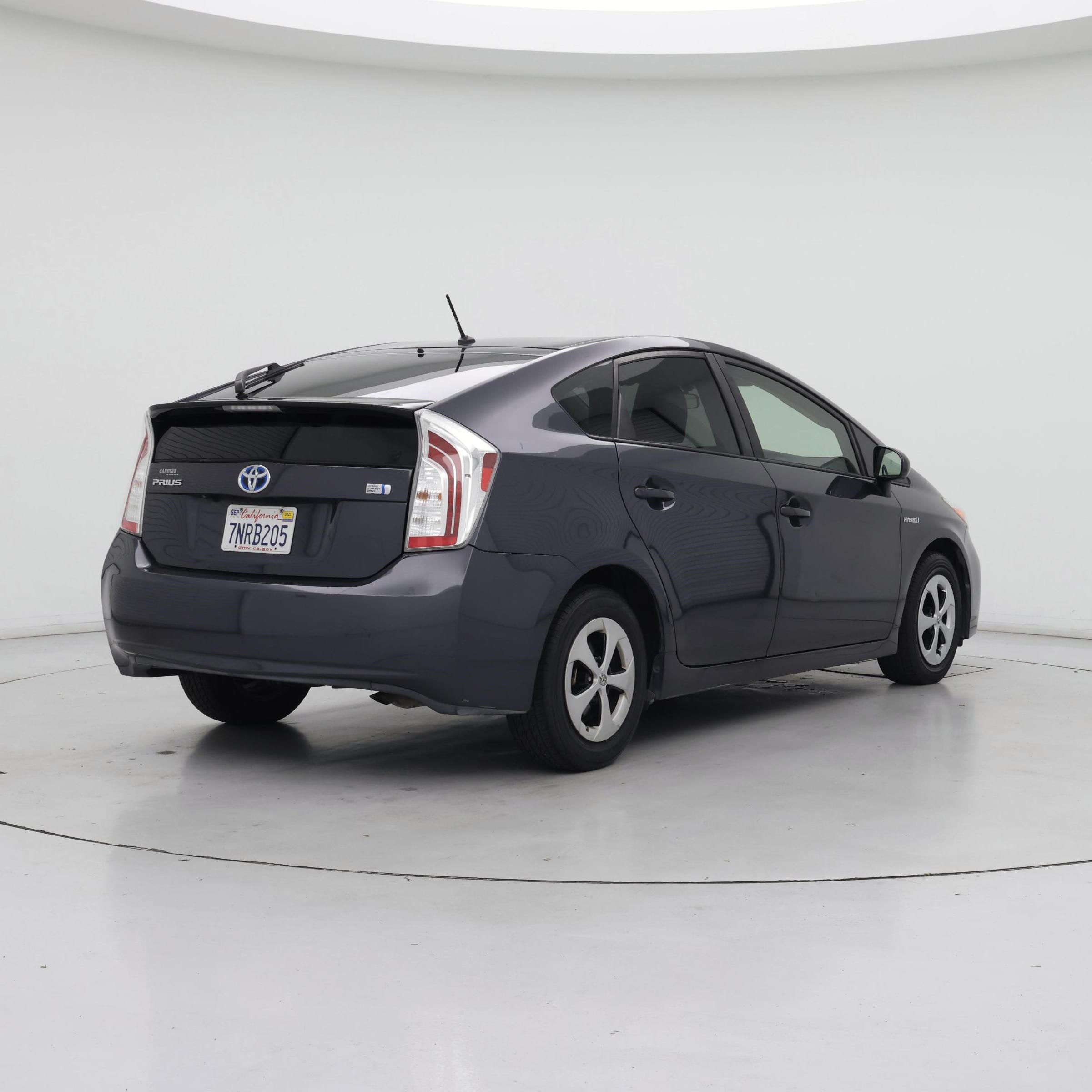 Thumbnail: 2015 Toyota Prius - 8