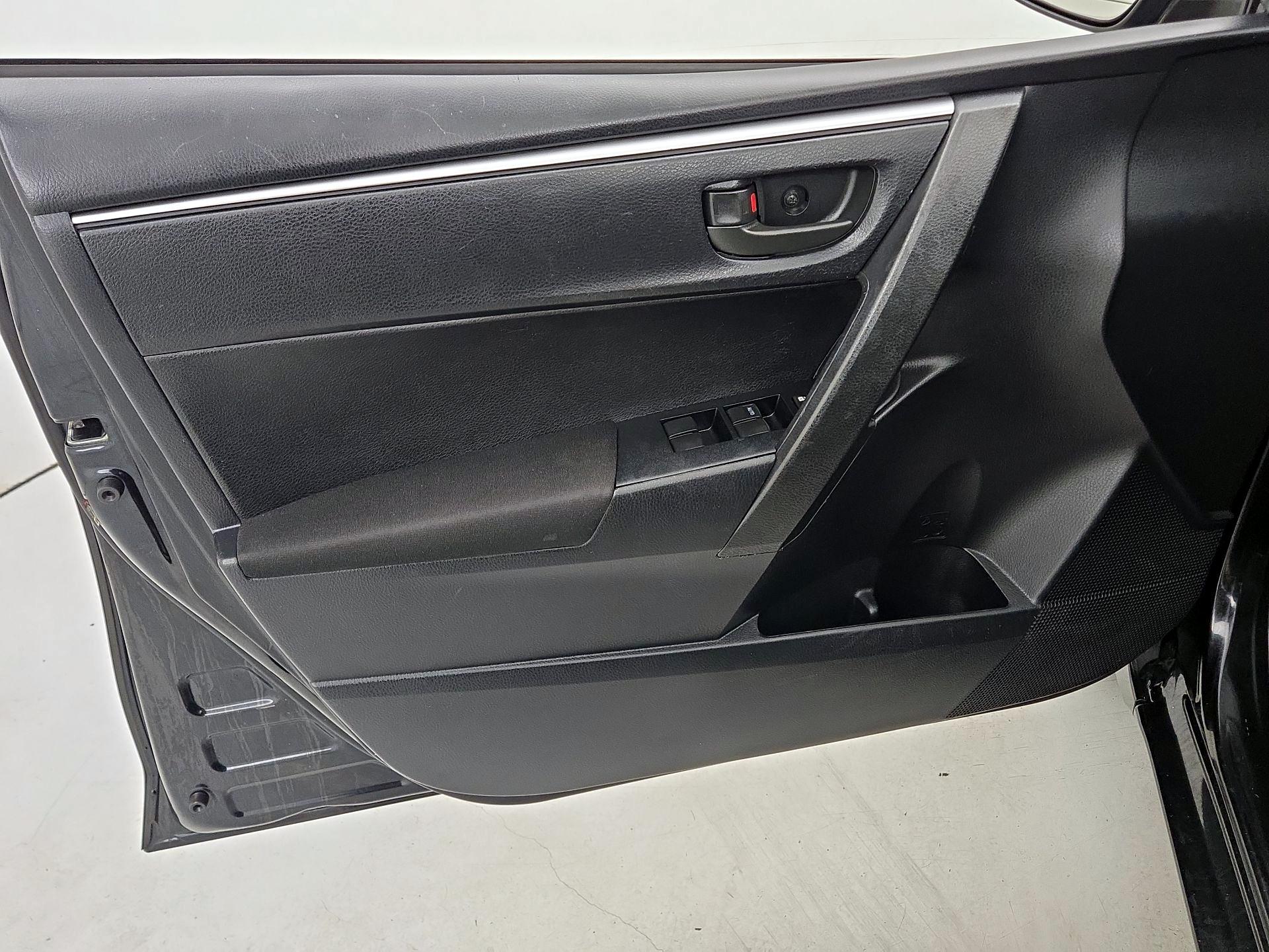 Thumbnail: 2014 Toyota Corolla - 12