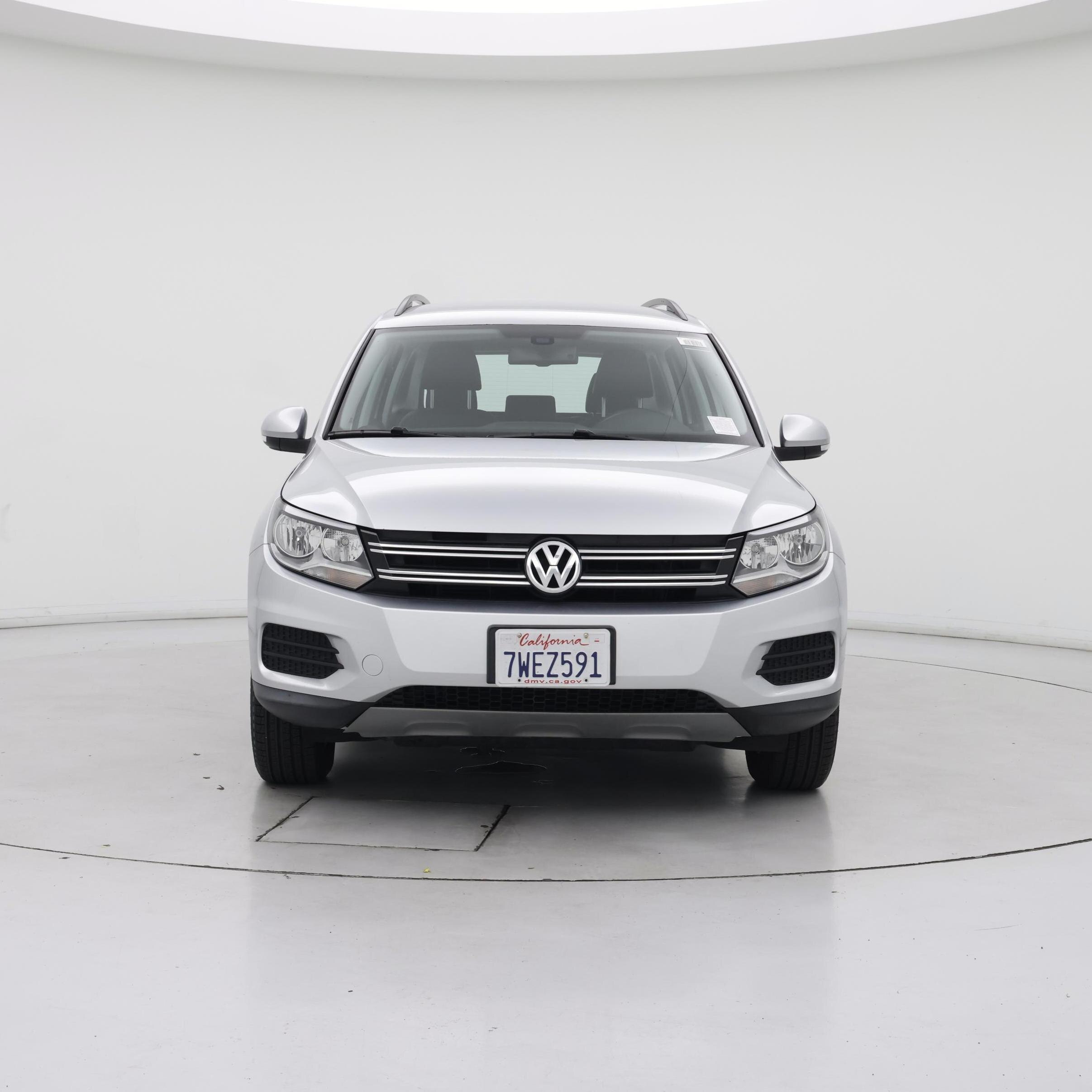 Thumbnail: 2017 Volkswagen Tiguan - 5