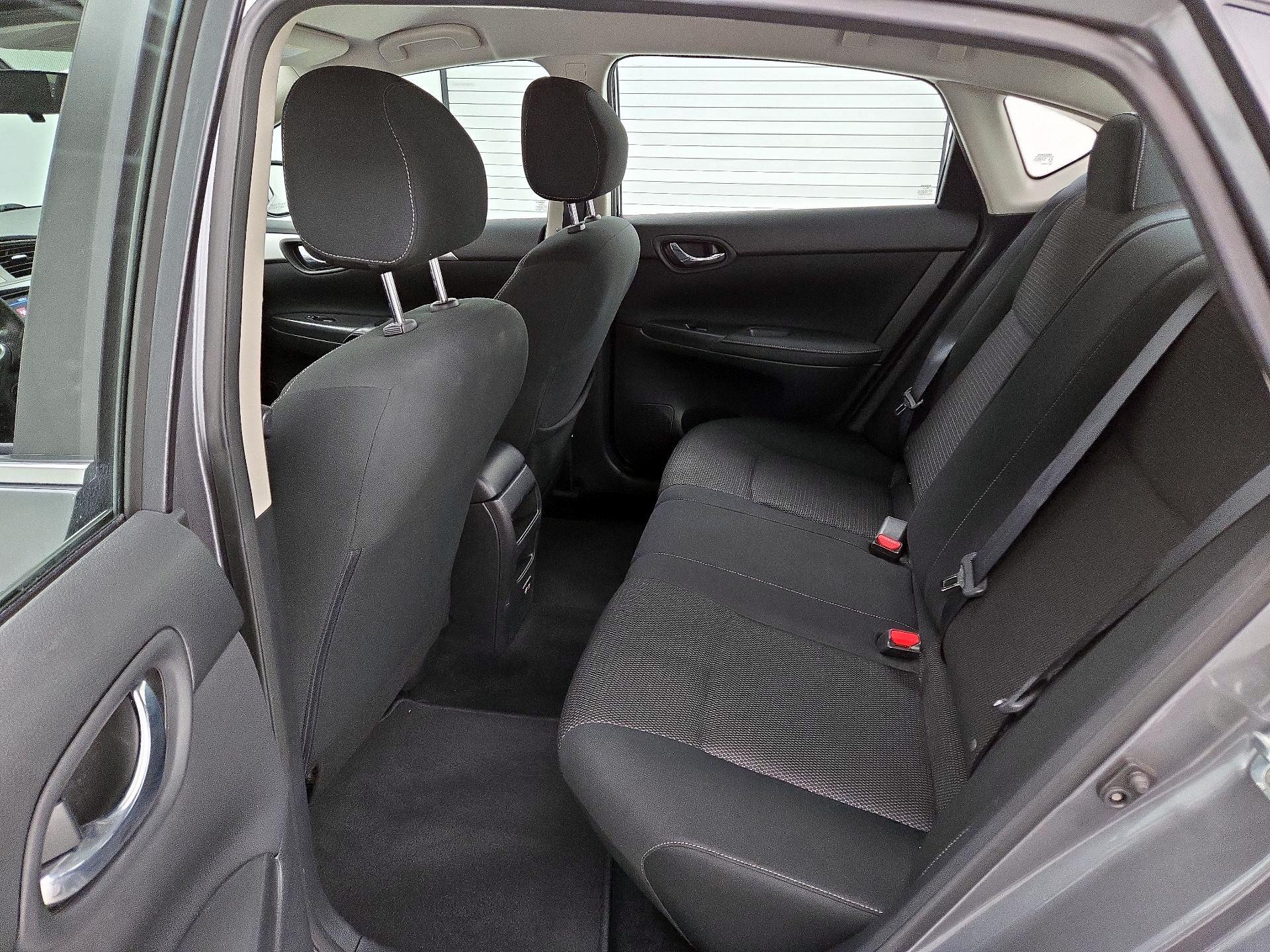 Thumbnail: 2019 Nissan Sentra - 19