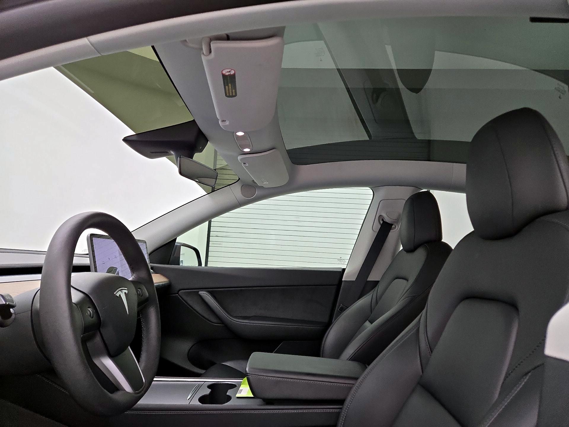 Thumbnail: 2022 Tesla Model Y - 19