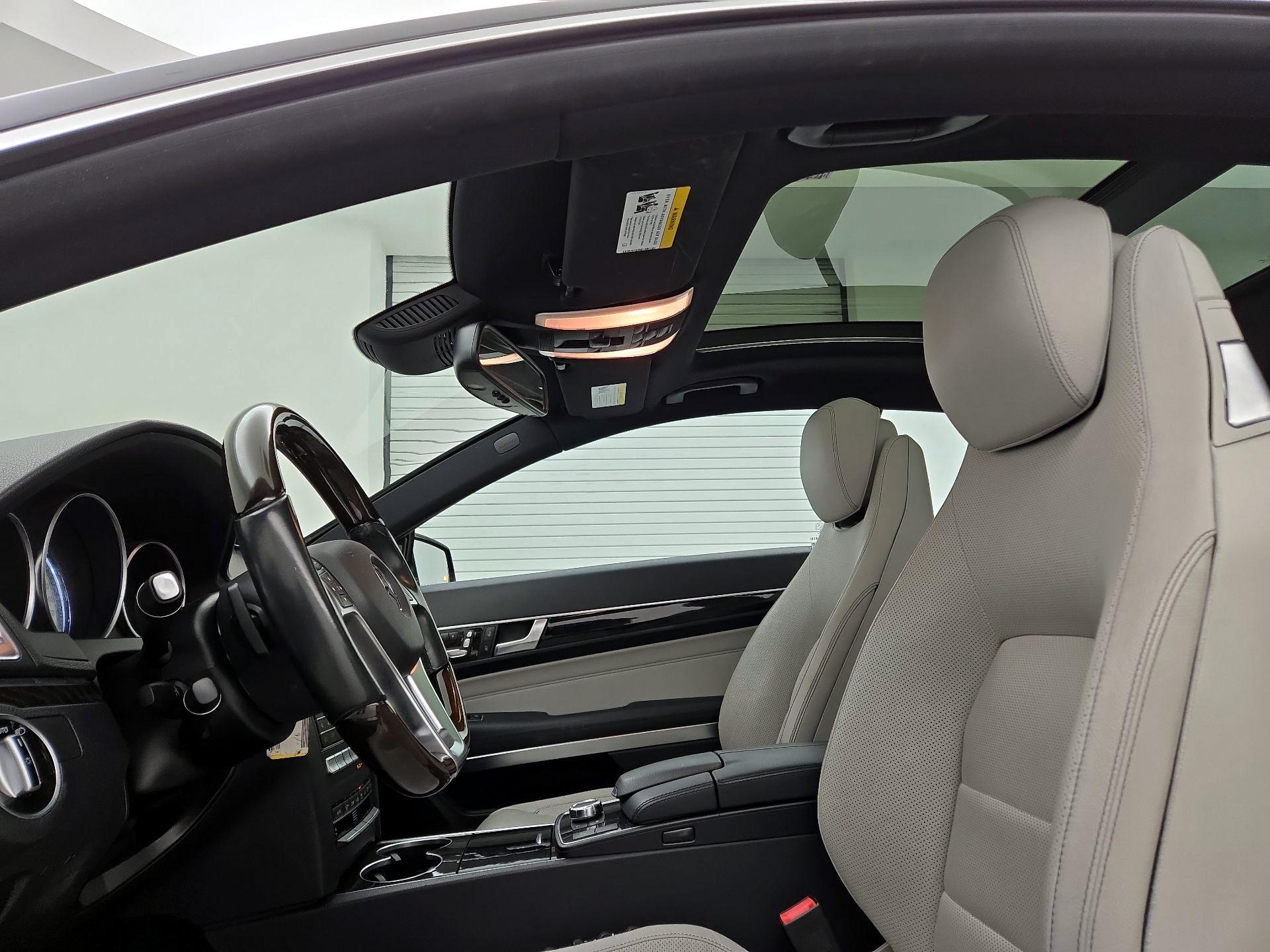 Thumbnail: 2016 Mercedes-Benz E-Class - 19