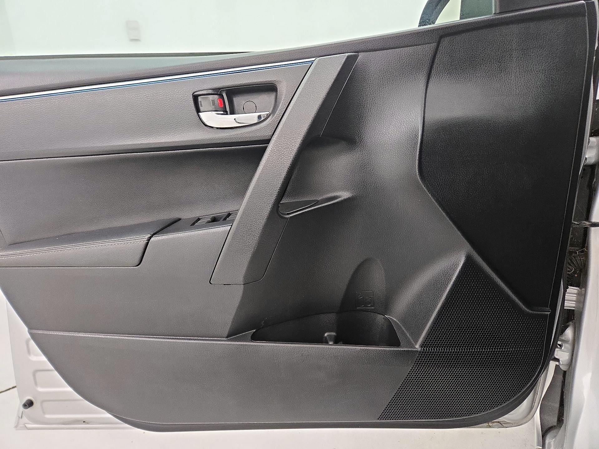 Thumbnail: 2014 Toyota Corolla - 12