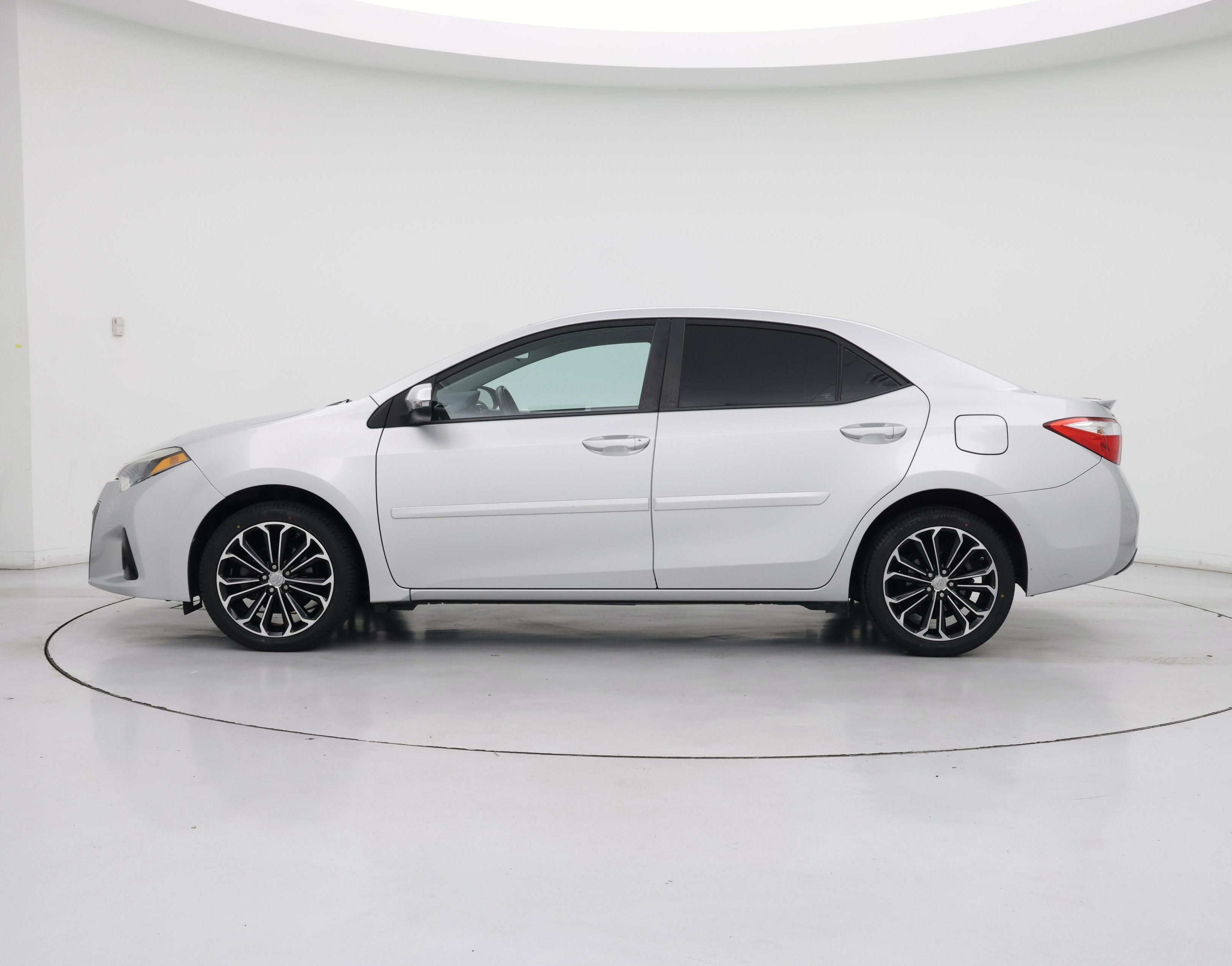 Thumbnail: 2014 Toyota Corolla - 3