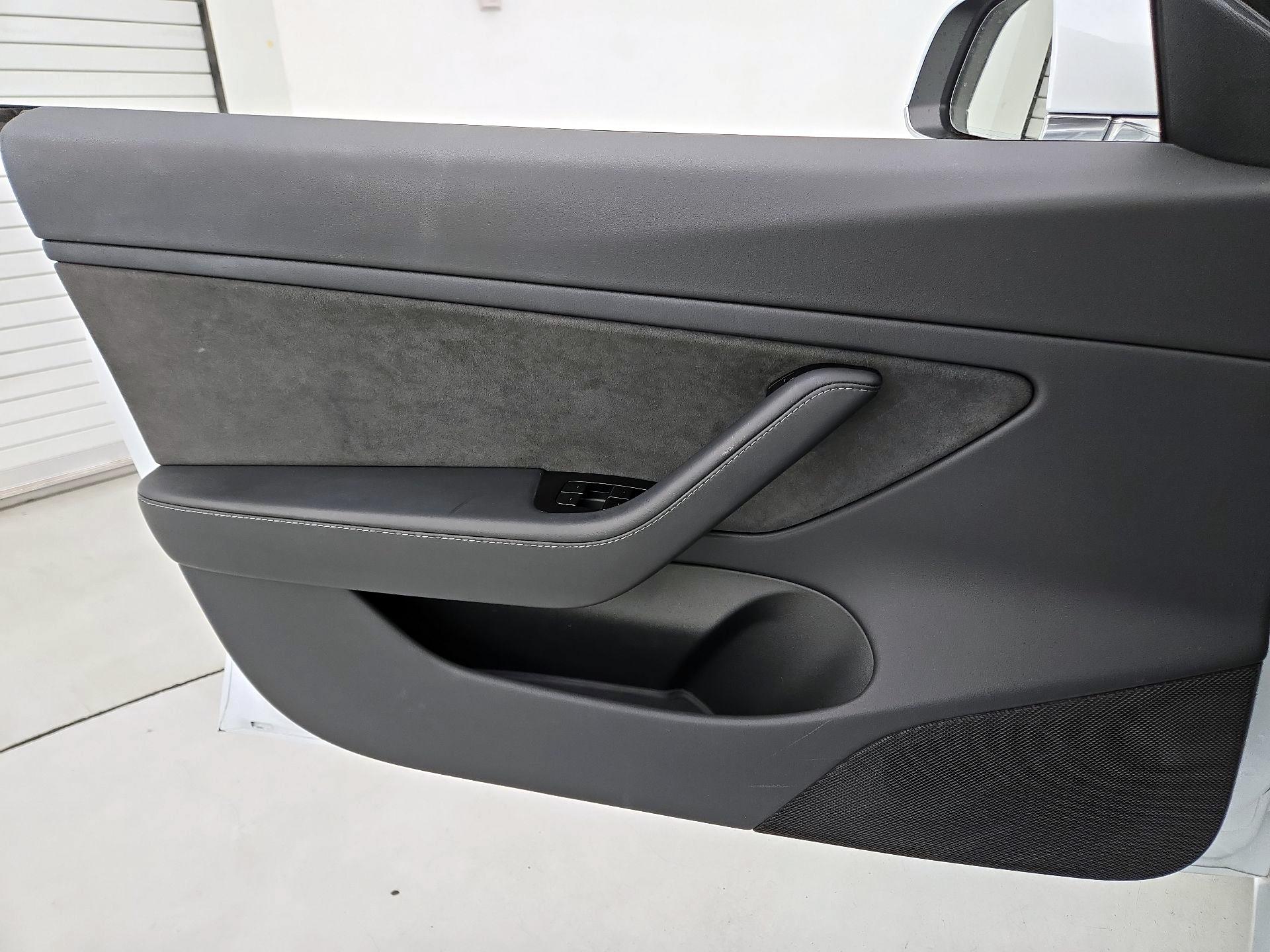 Thumbnail: 2018 Tesla Model 3 - 12