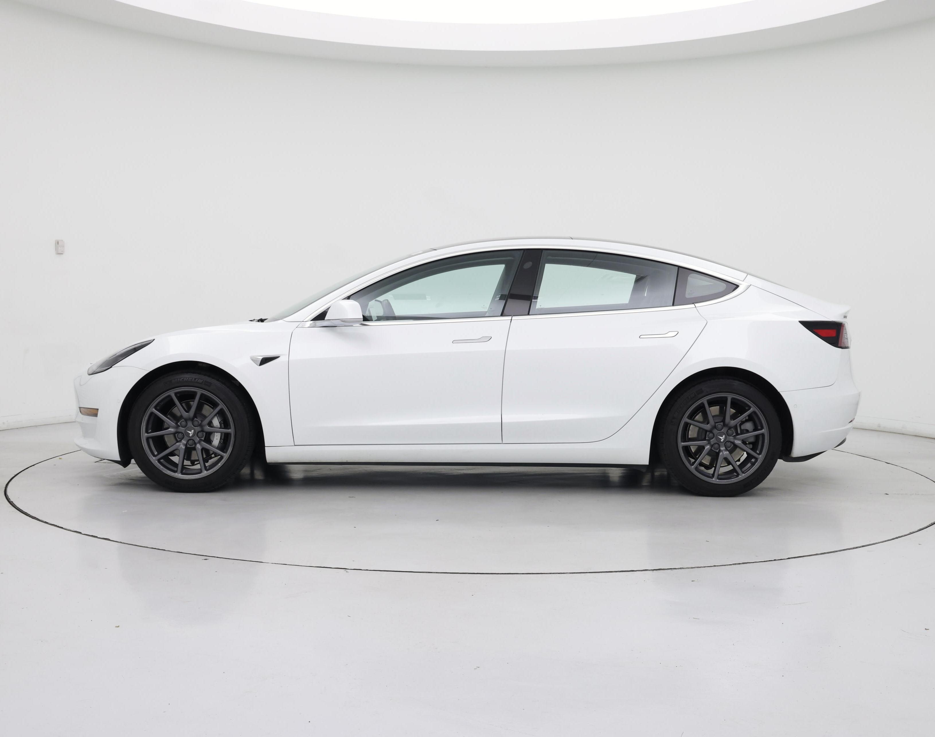 Thumbnail: 2018 Tesla Model 3 - 3