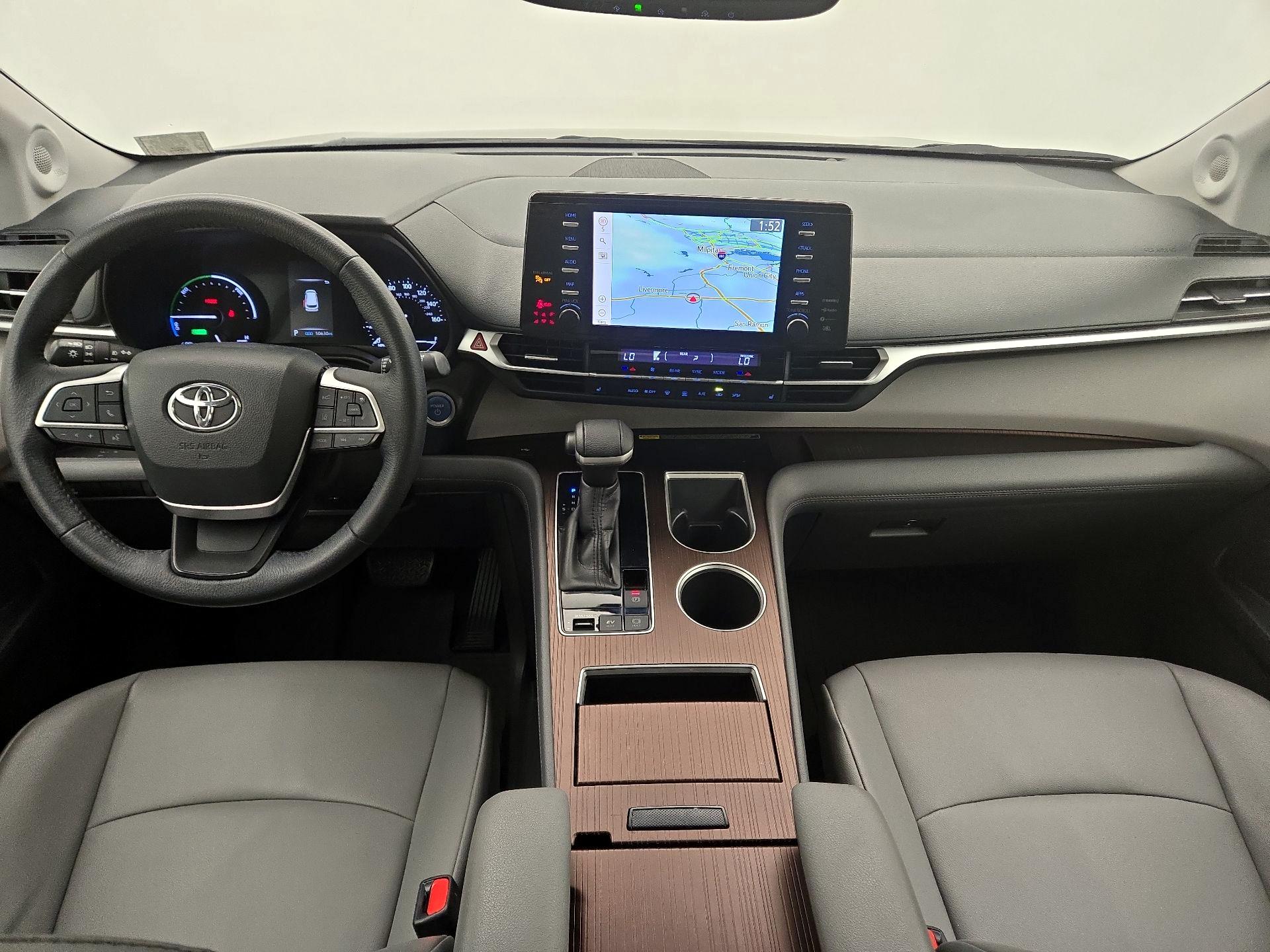 Thumbnail: 2021 Toyota Sienna - 9