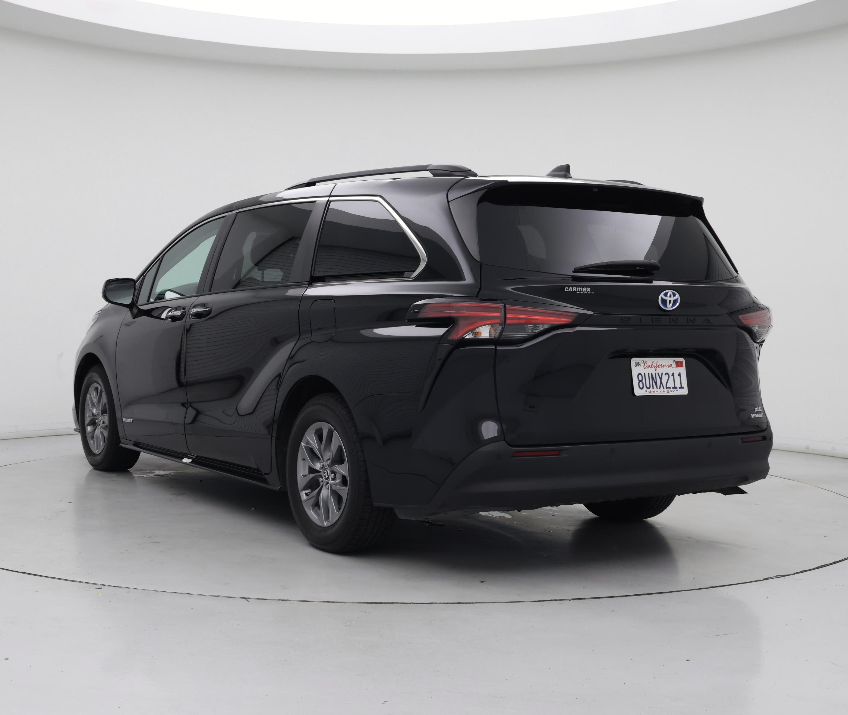 Thumbnail: 2021 Toyota Sienna - 2