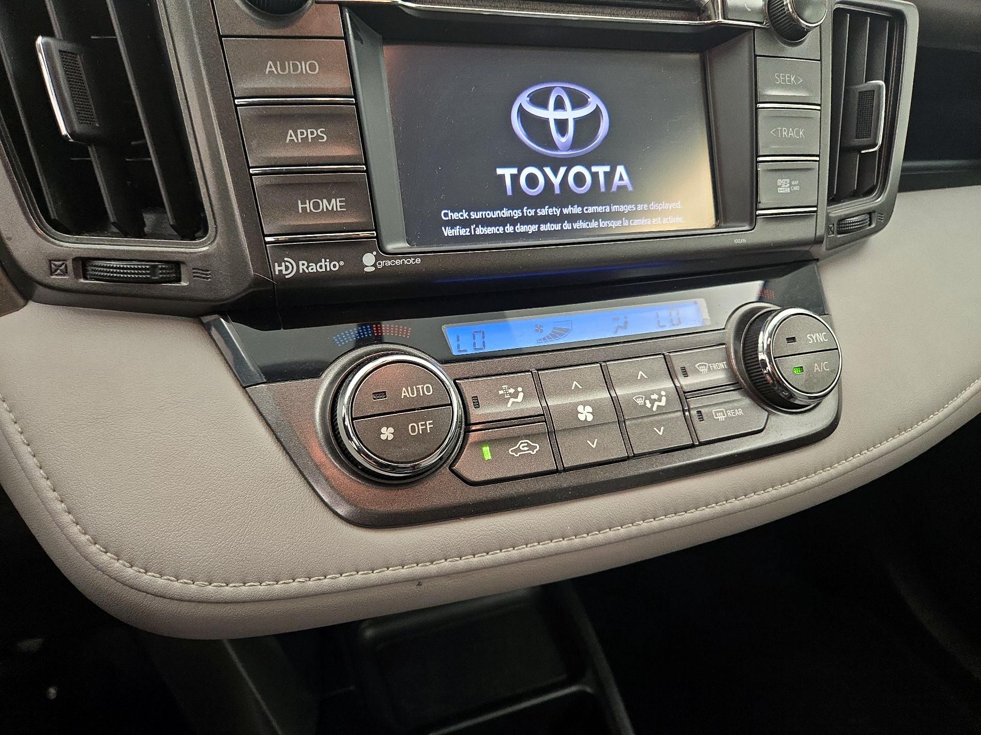 Thumbnail: 2015 Toyota RAV4 - 16
