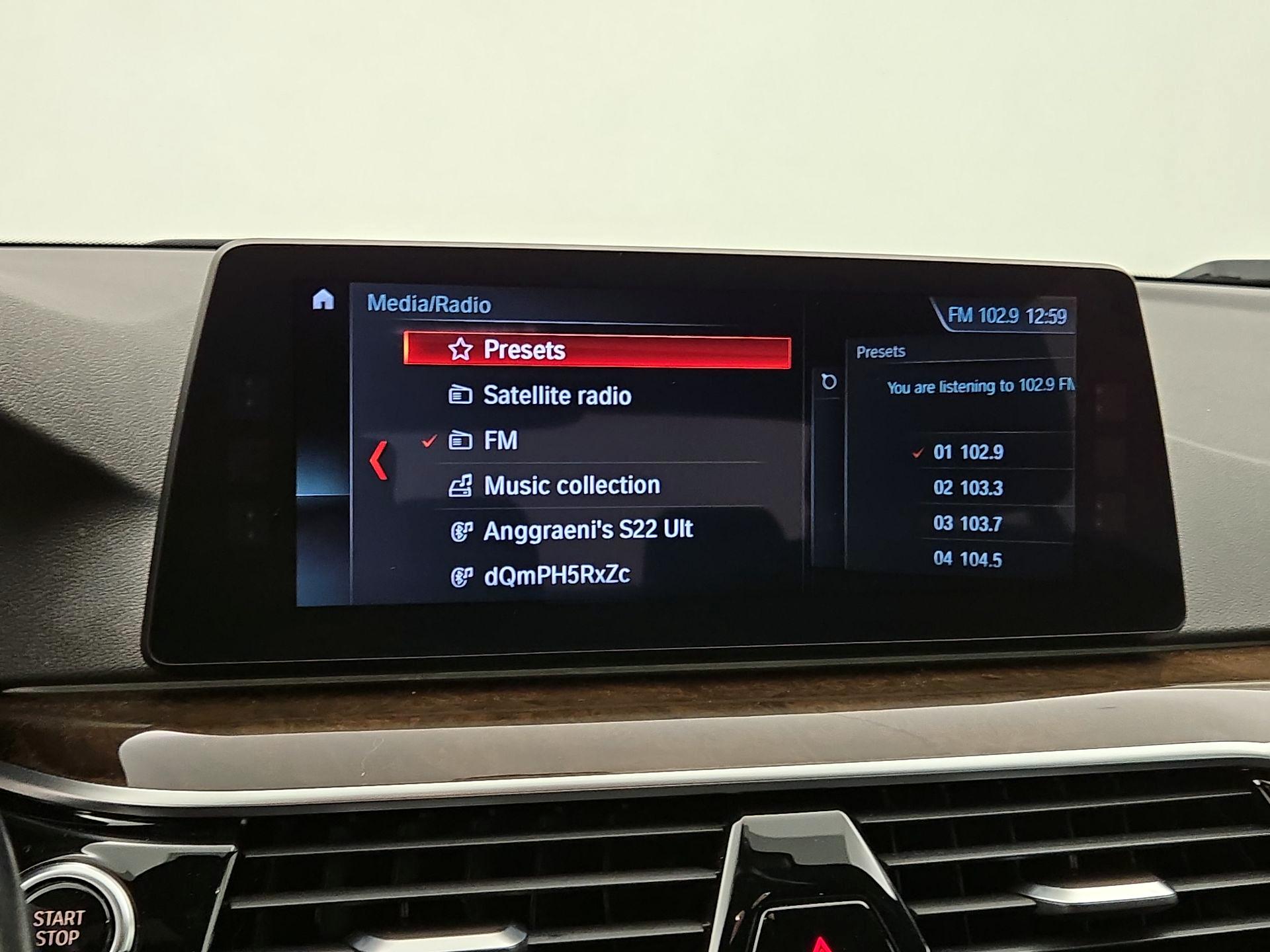 Thumbnail: 2017 BMW 5 Series - 16