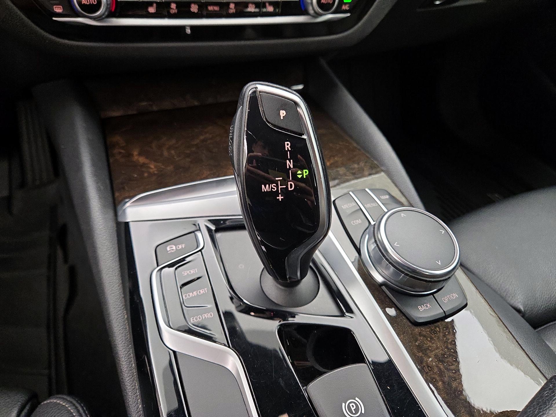 Thumbnail: 2017 BMW 5 Series - 18