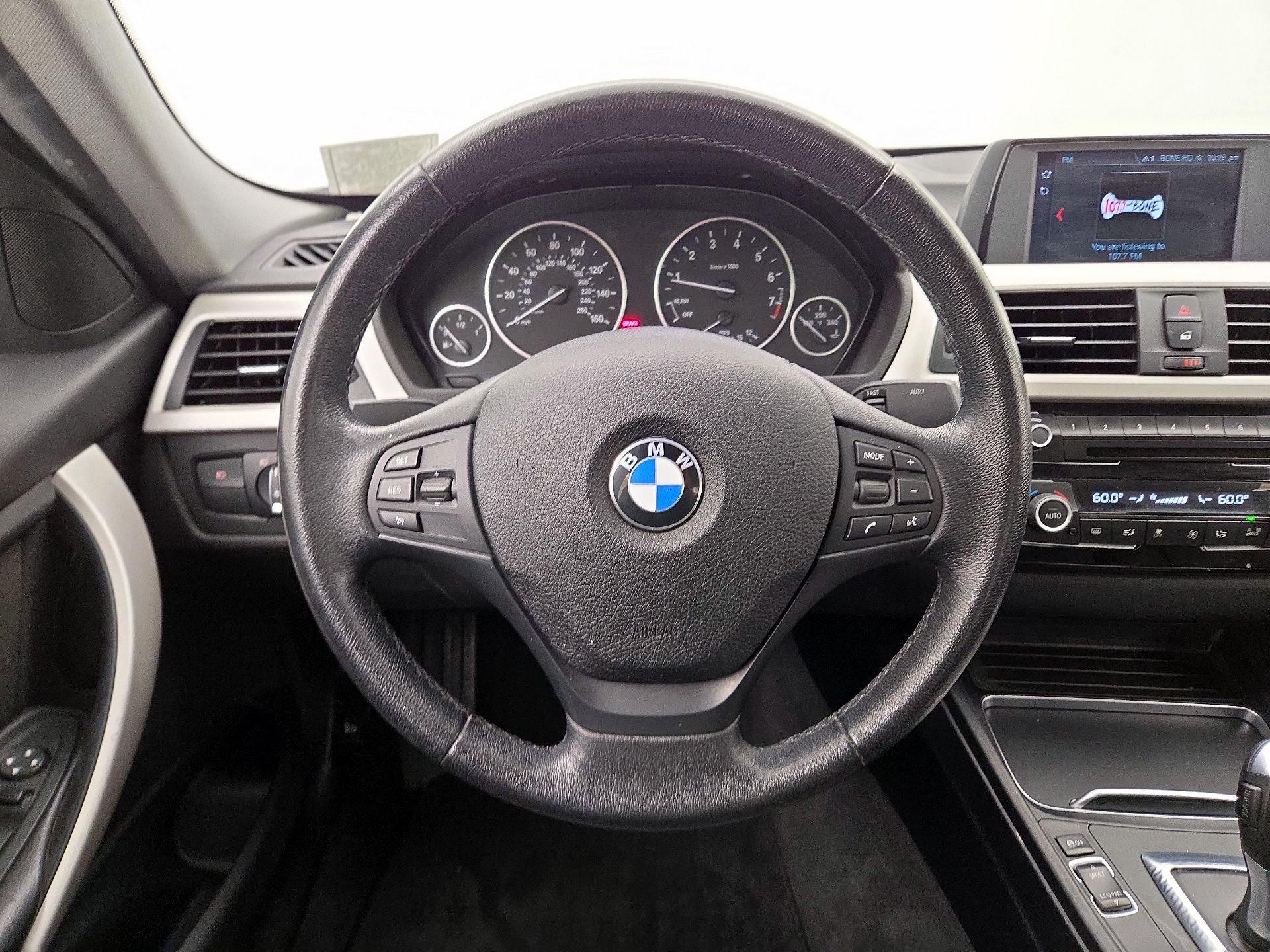 Thumbnail: 2018 BMW 3 Series - 10