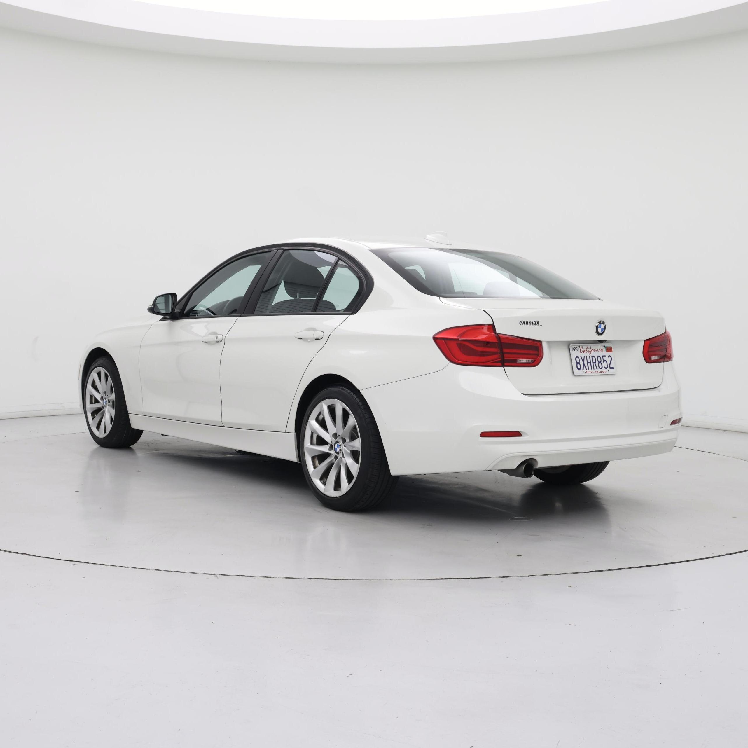 Thumbnail: 2018 BMW 3 Series - 2