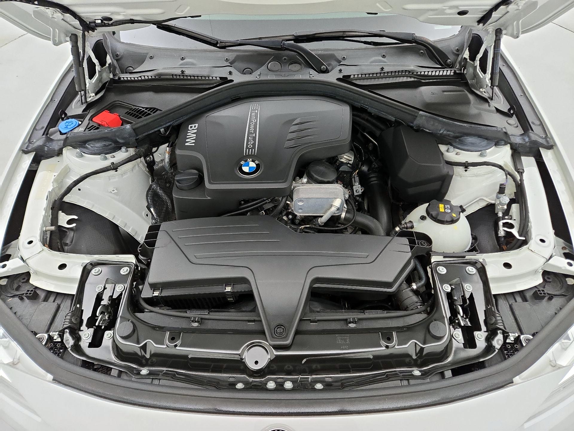 Thumbnail: 2018 BMW 3 Series - 20
