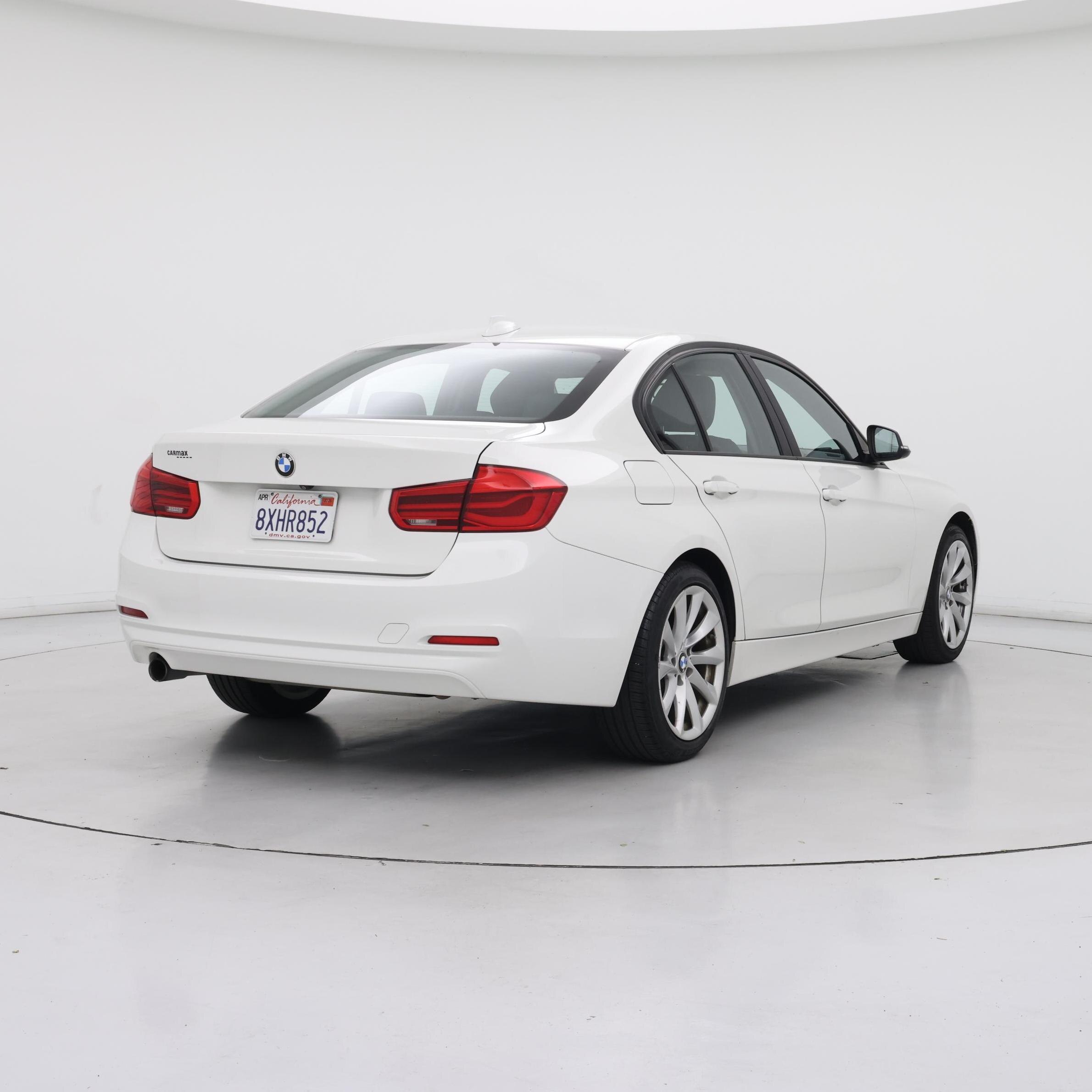 Thumbnail: 2018 BMW 3 Series - 8