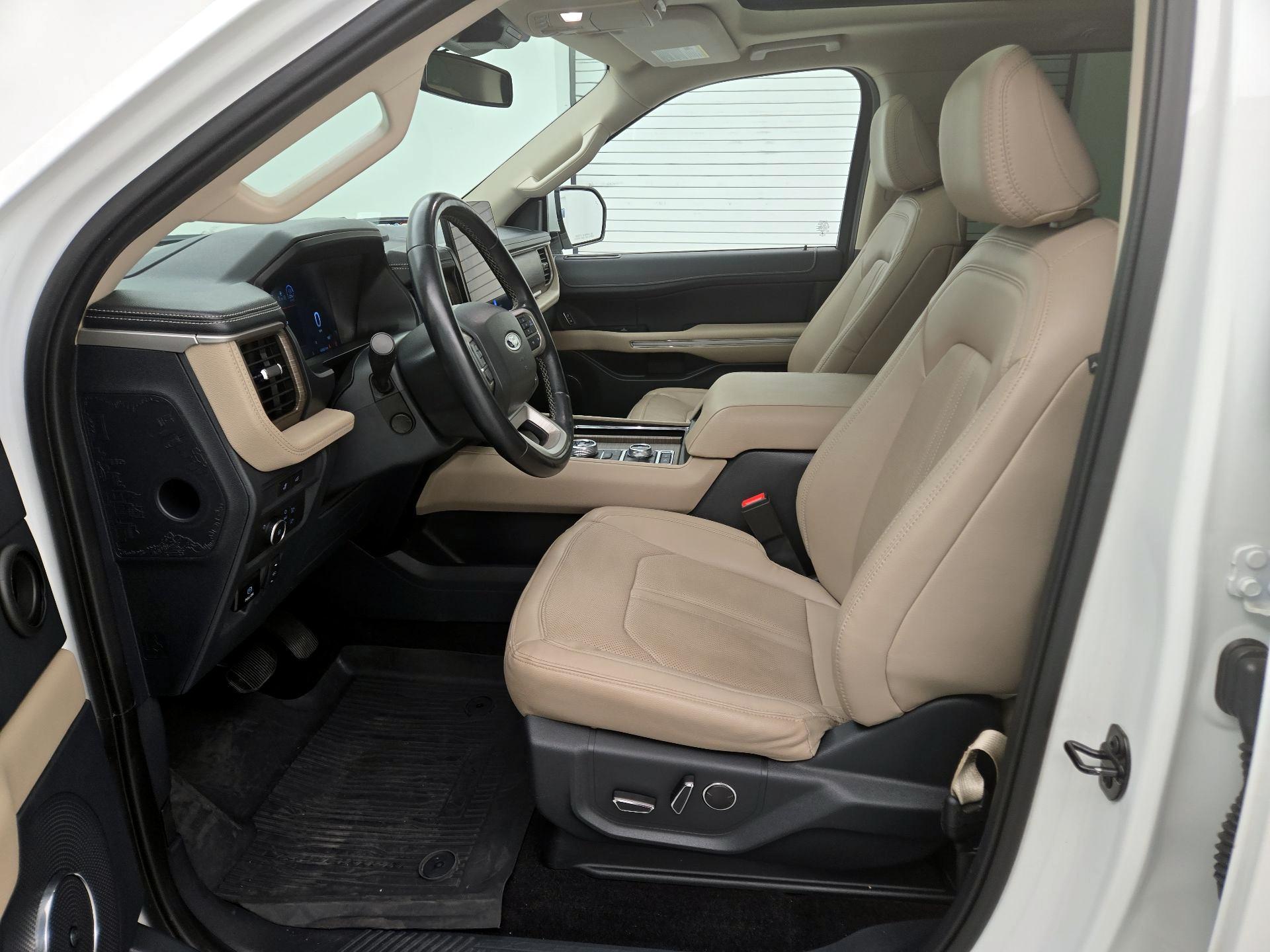Thumbnail: 2022 Ford Expedition - 11