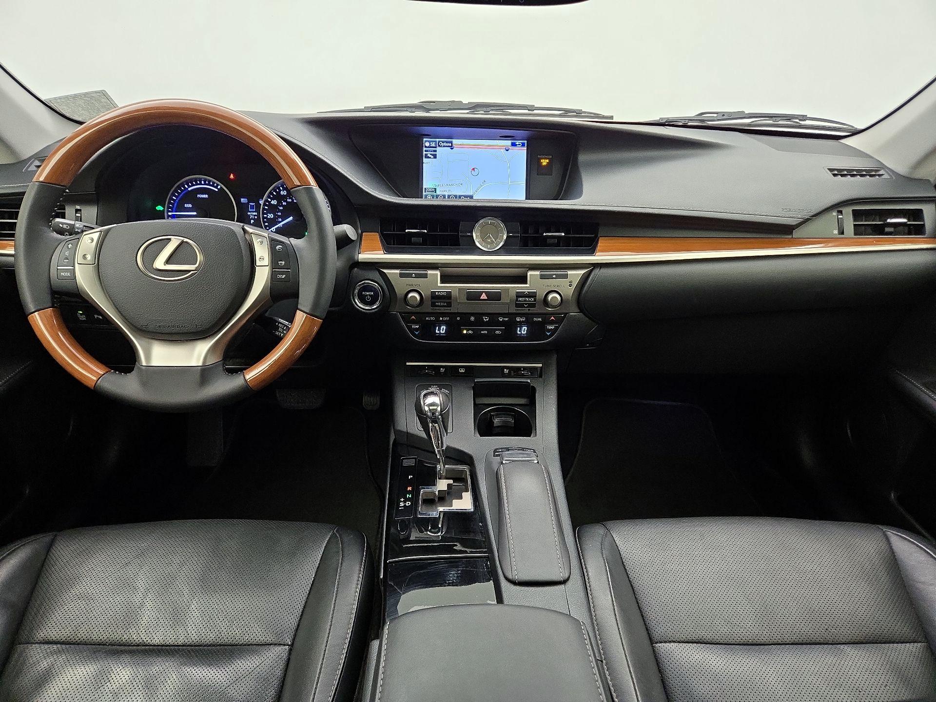 Thumbnail: 2015 Lexus ES - 9