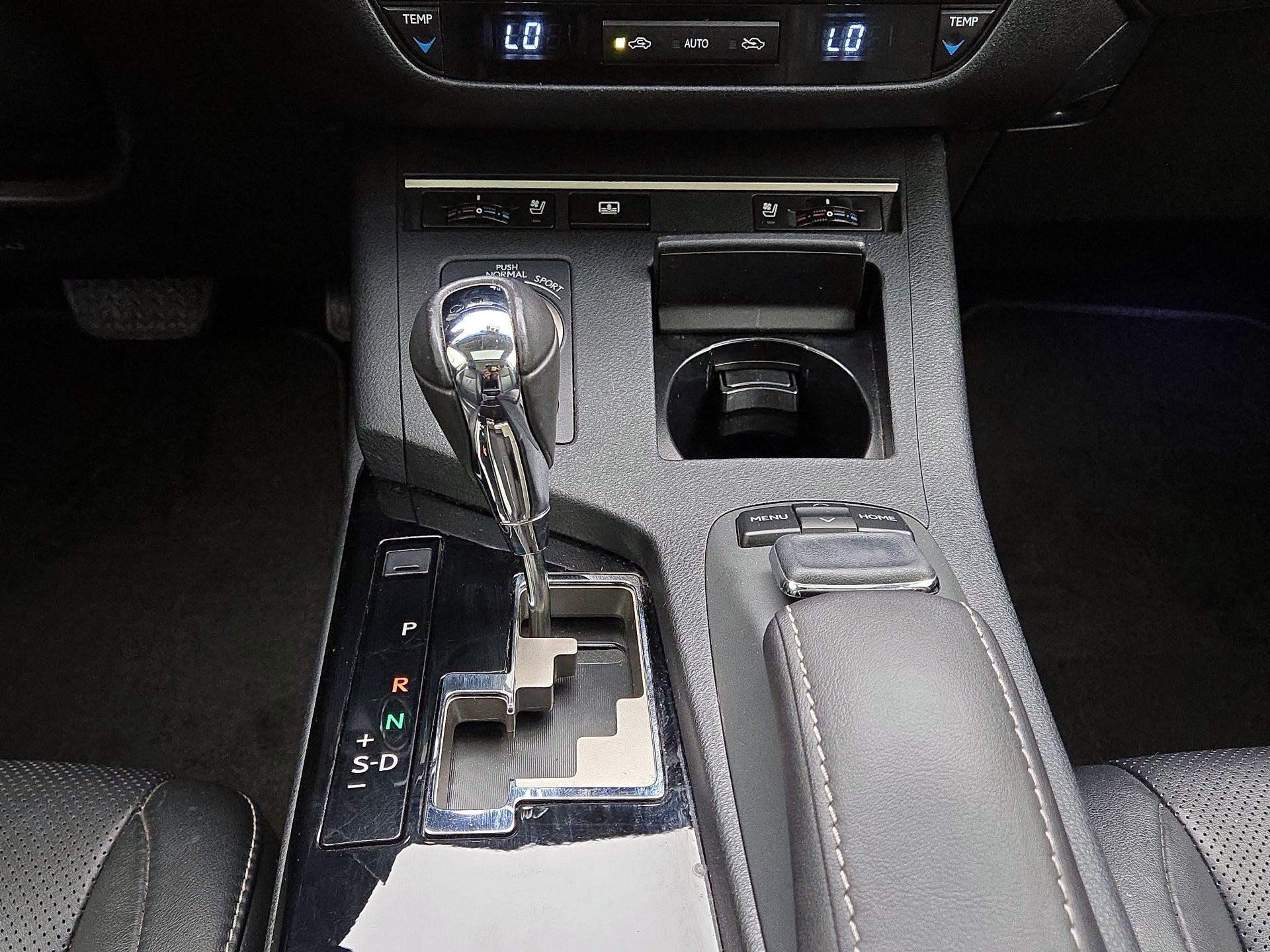 Thumbnail: 2015 Lexus ES - 18