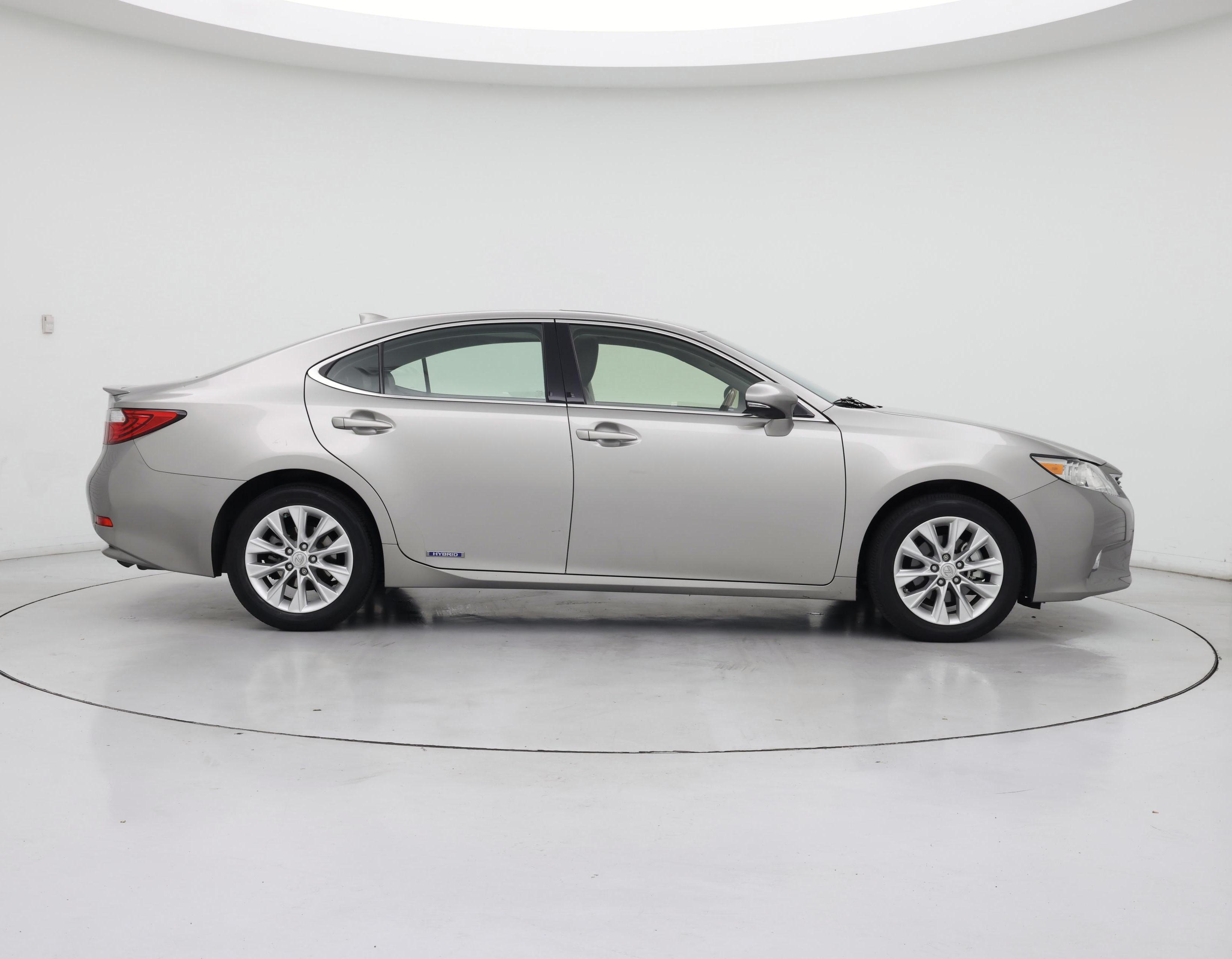Thumbnail: 2015 Lexus ES - 7