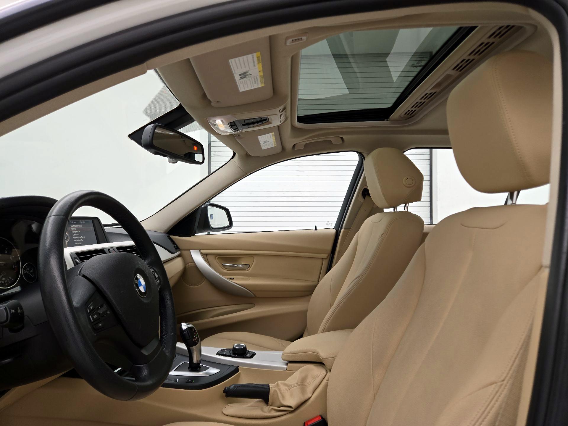 Thumbnail: 2014 BMW 3 Series - 19