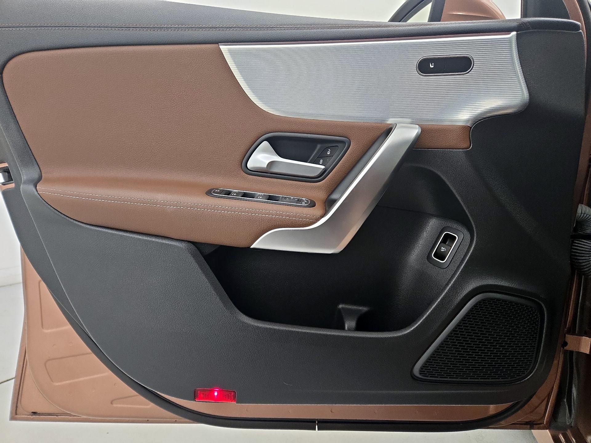 Thumbnail: 2022 Mercedes-Benz A-Class - 12